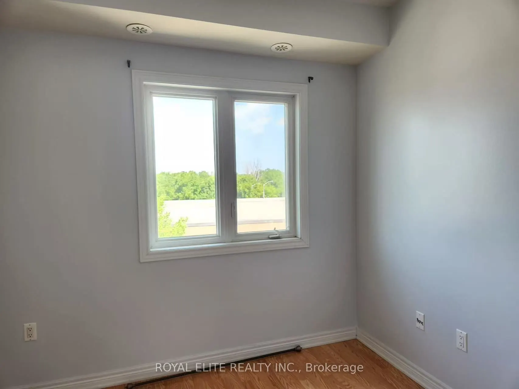273 Aldergrove Drive, #10