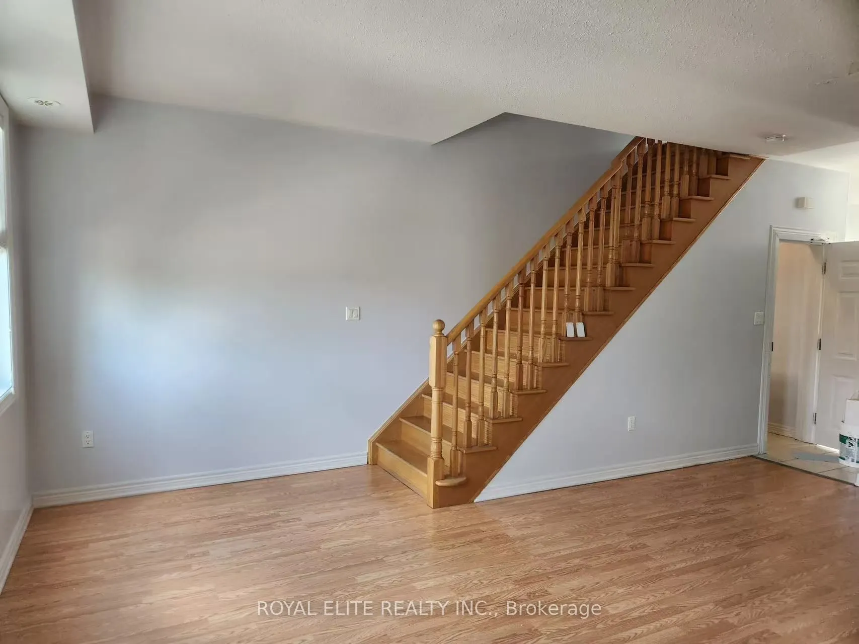 273 Aldergrove Drive, #10