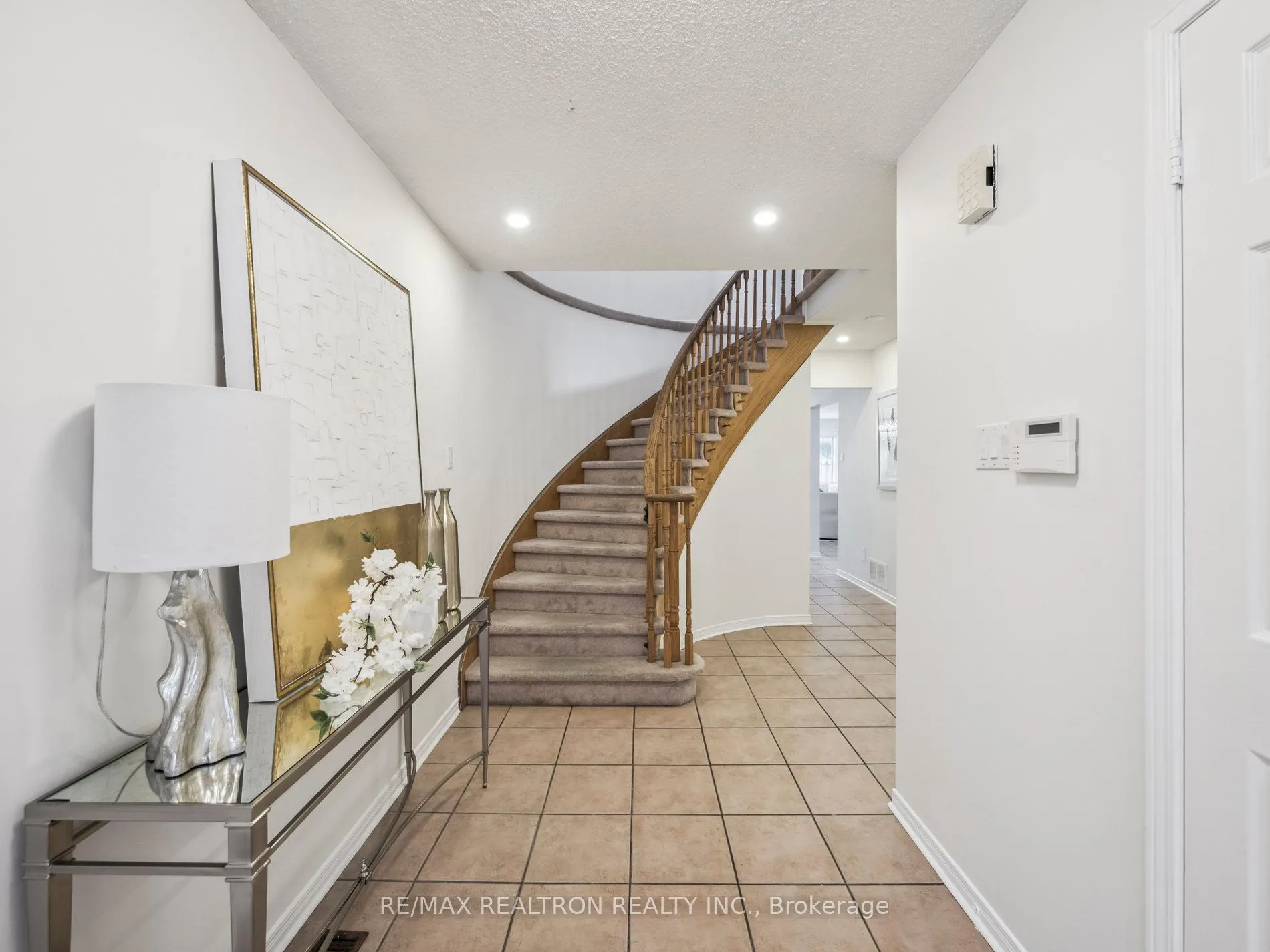 213 Campbell Avenue