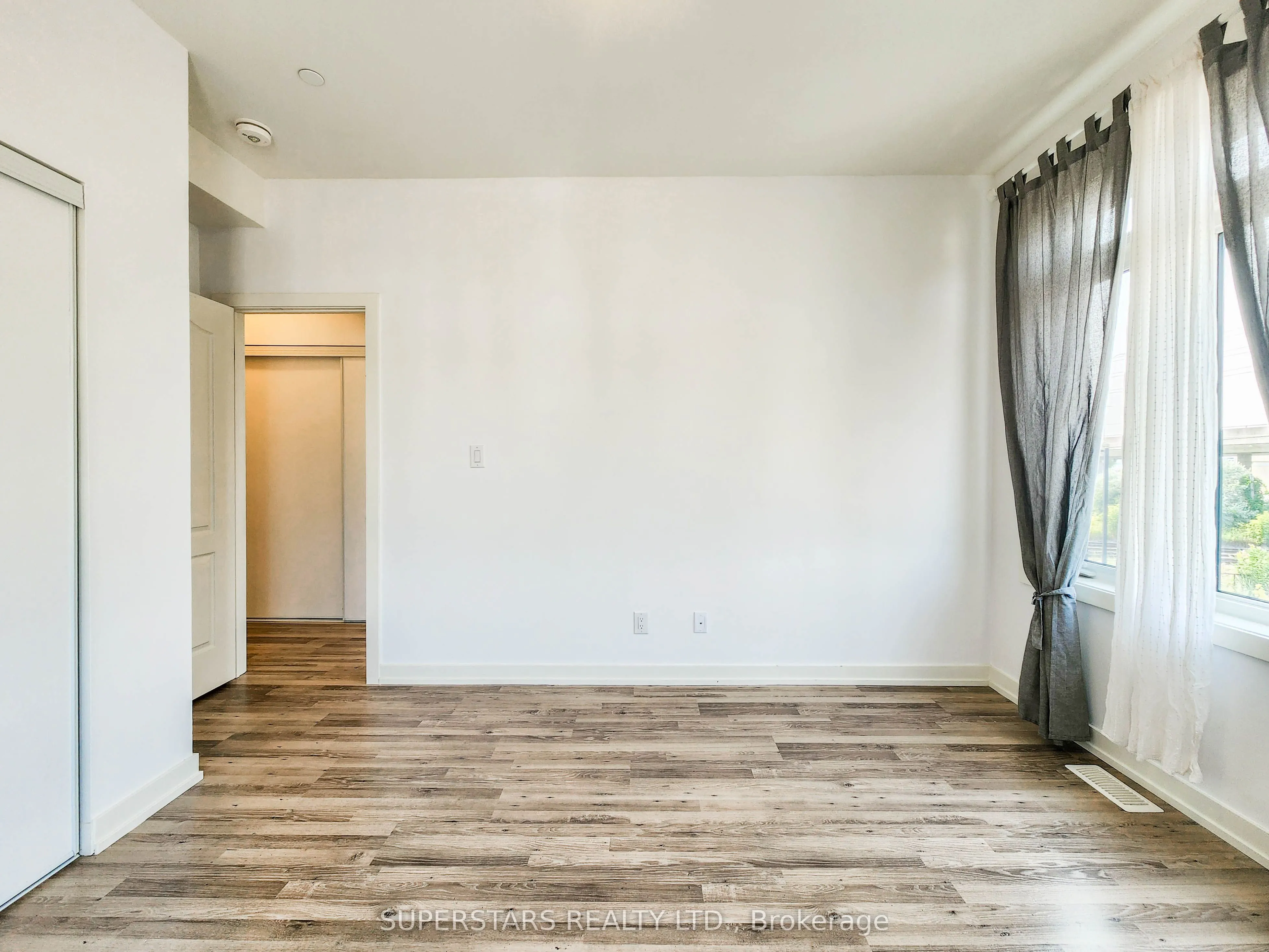 370 A Red Maple Road, #37