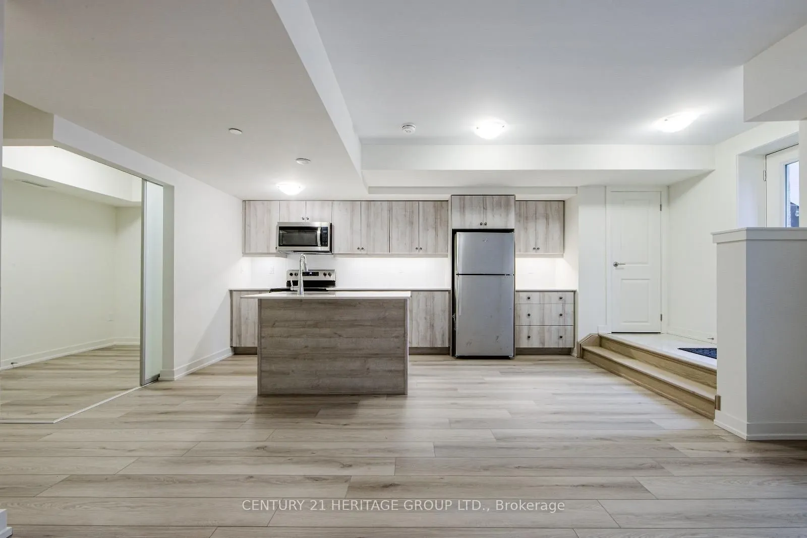 58 Elizabeth Street S, #2102