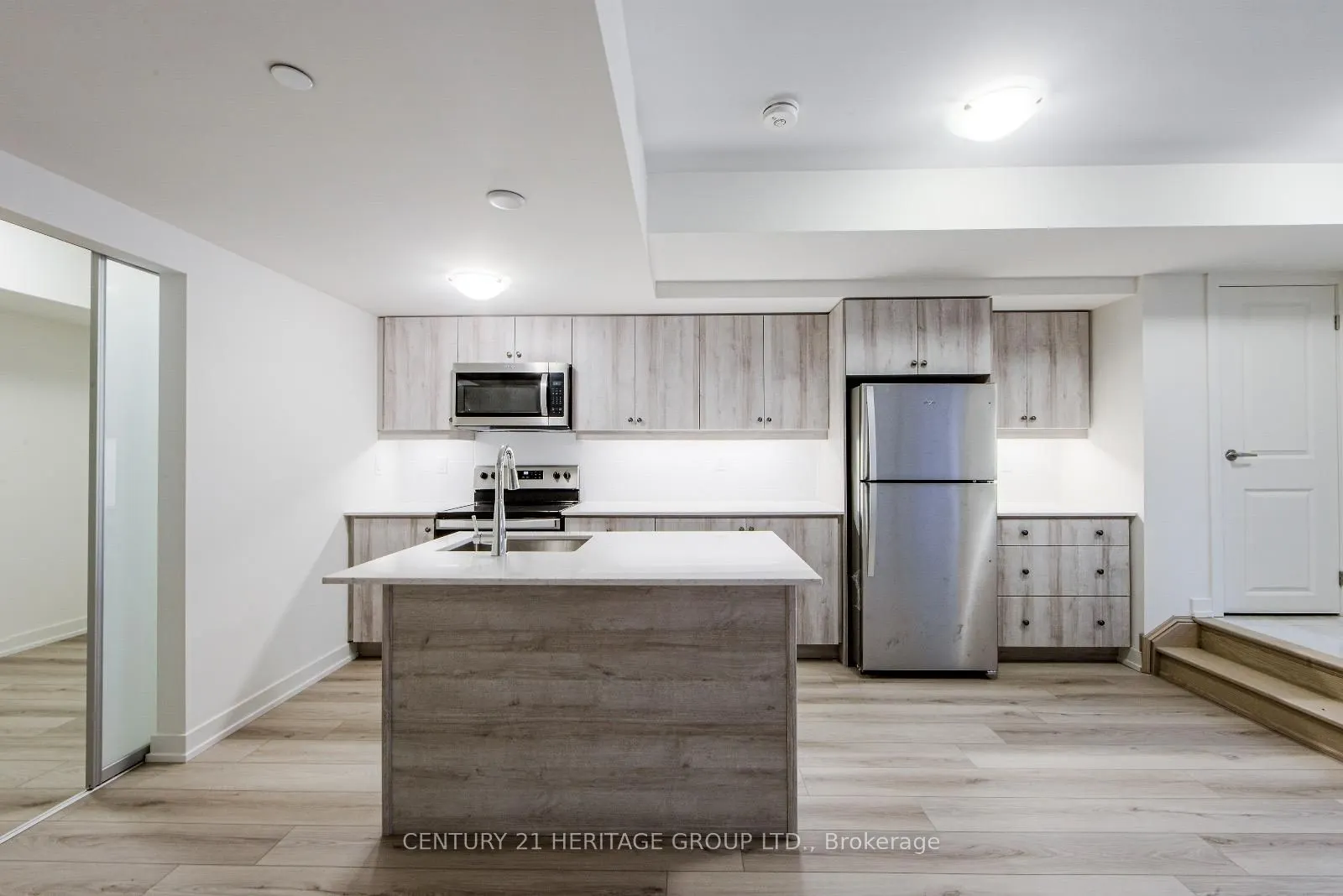 58 Elizabeth Street S, #2102