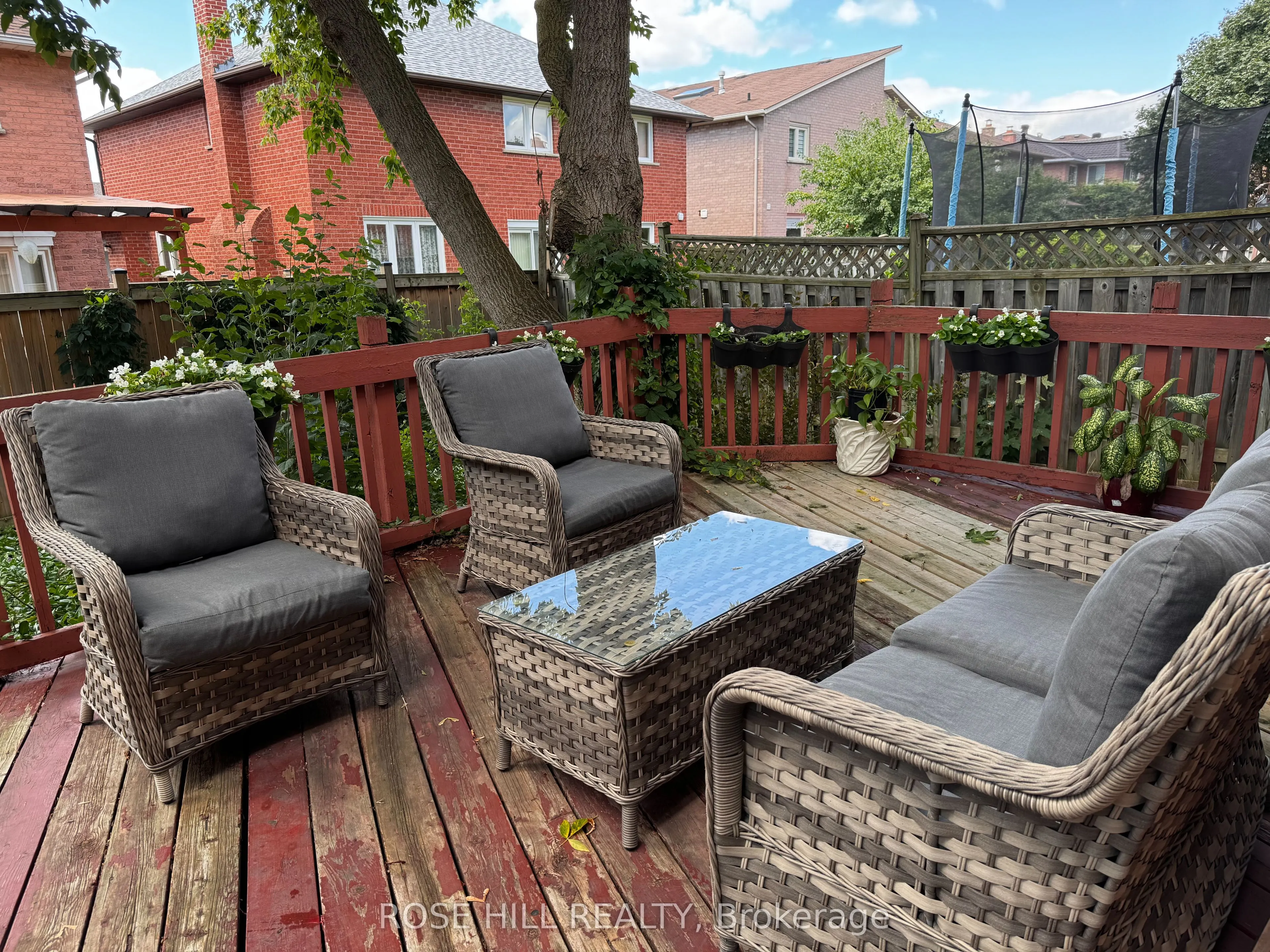 97 stave Crescent