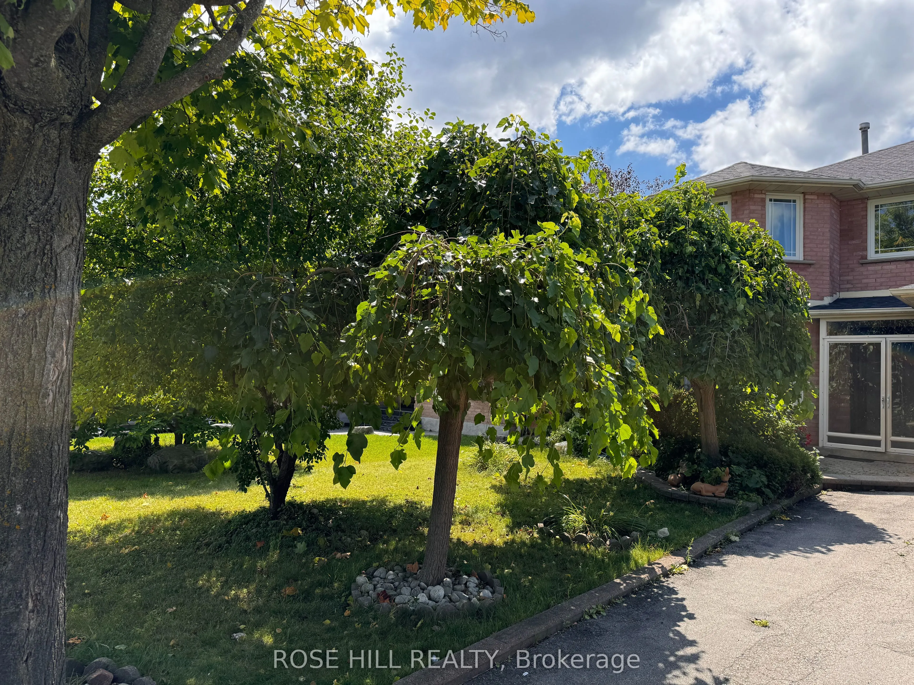 97 stave Crescent