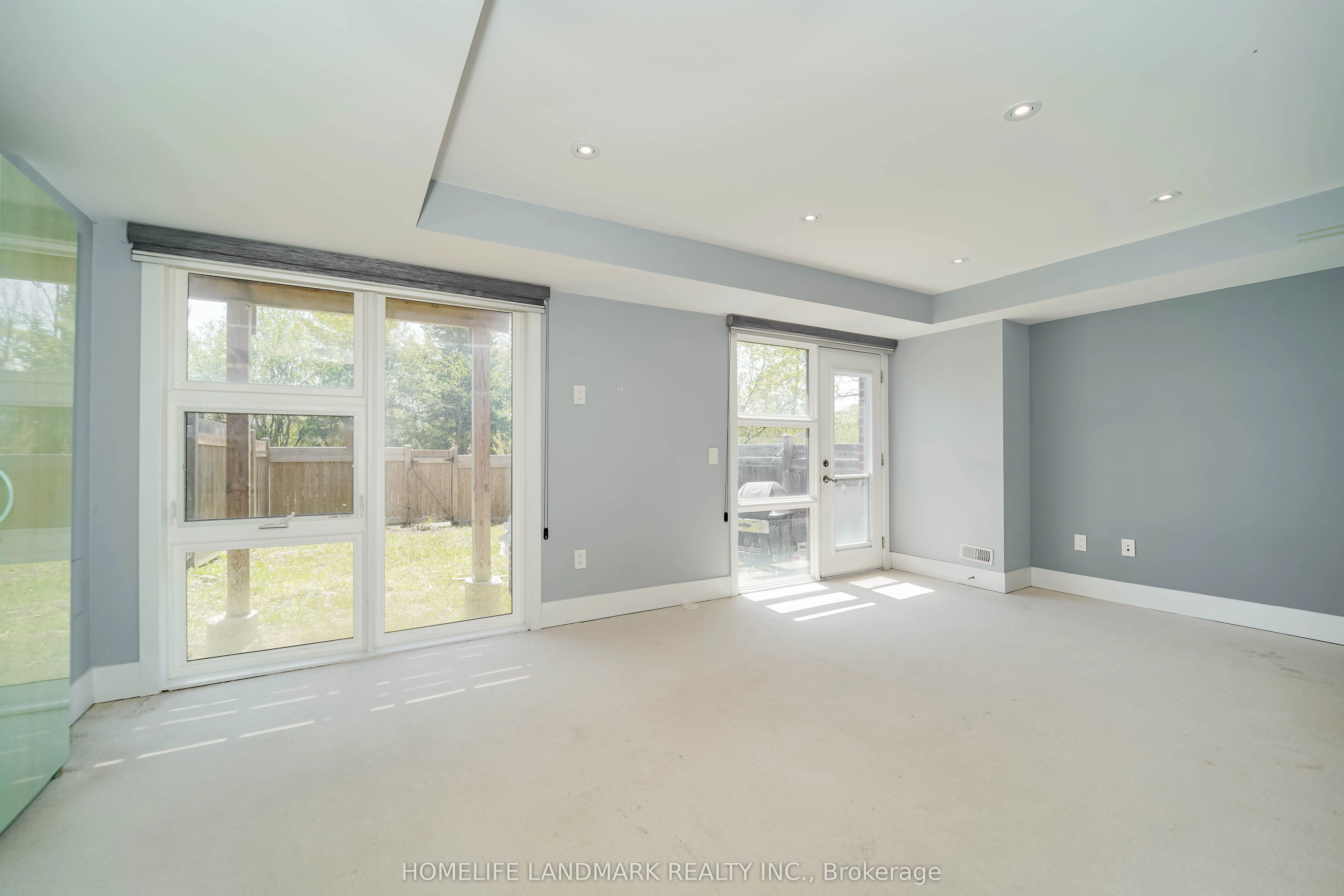 8 Crestridge Drive