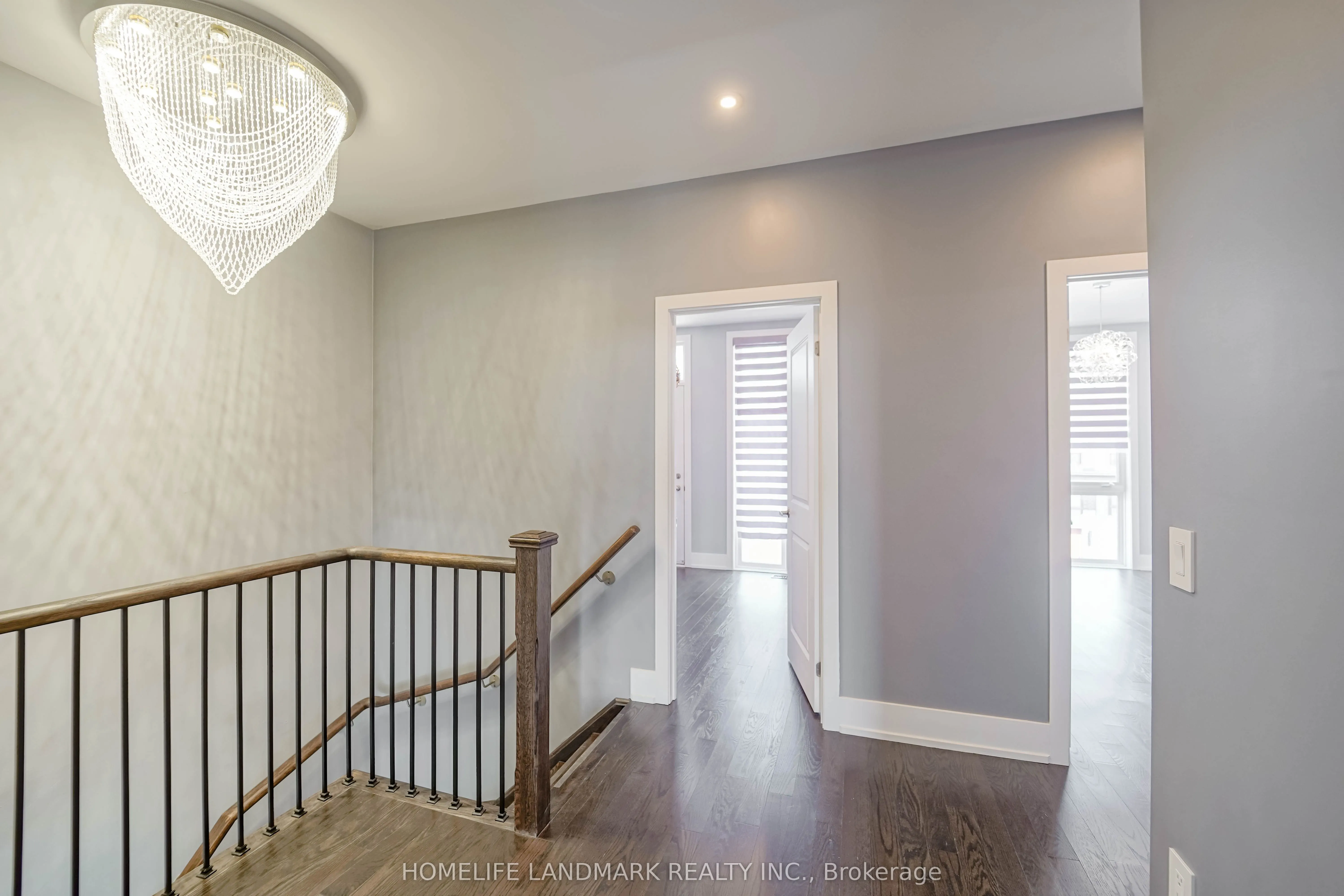 8 Crestridge Drive