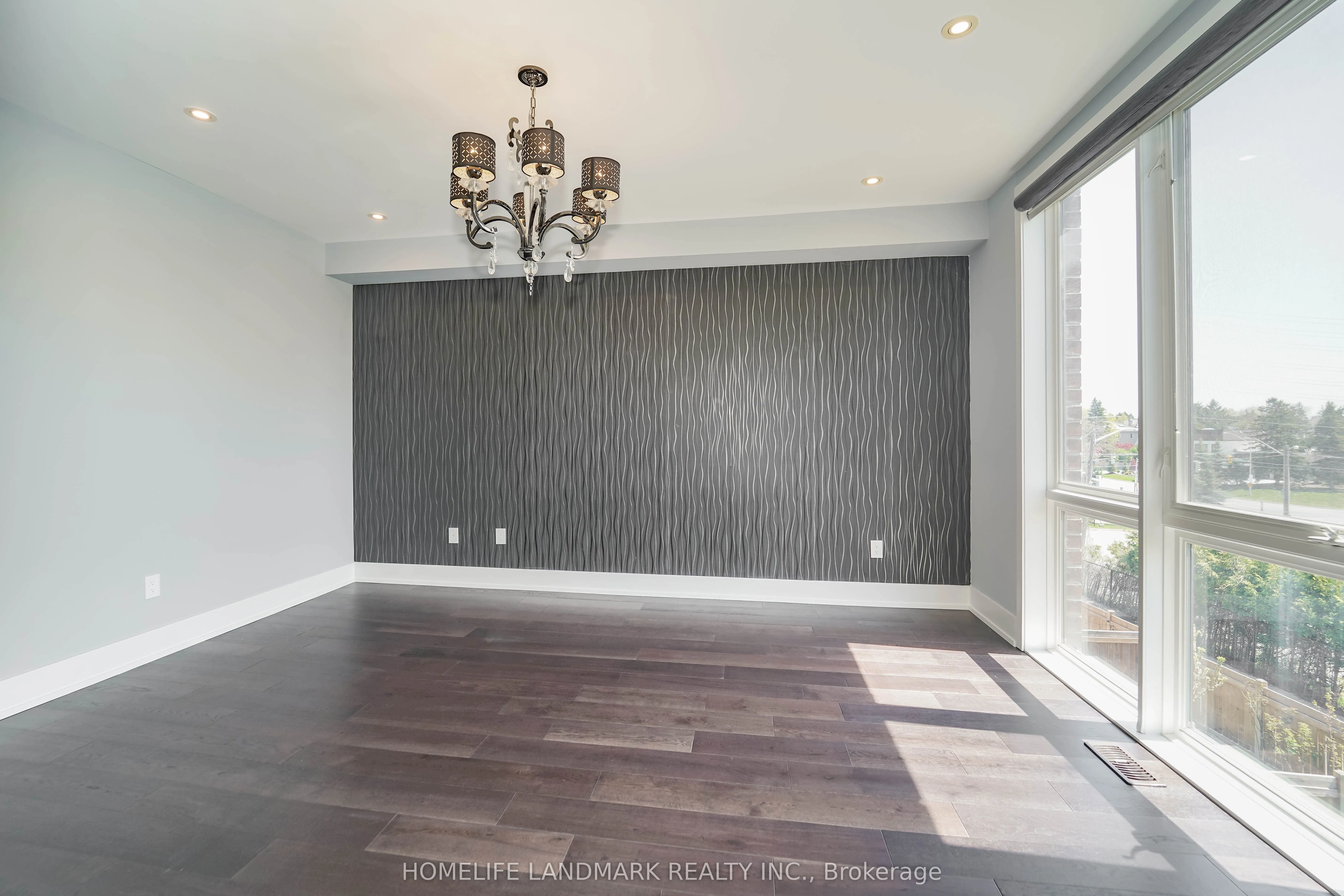 8 Crestridge Drive