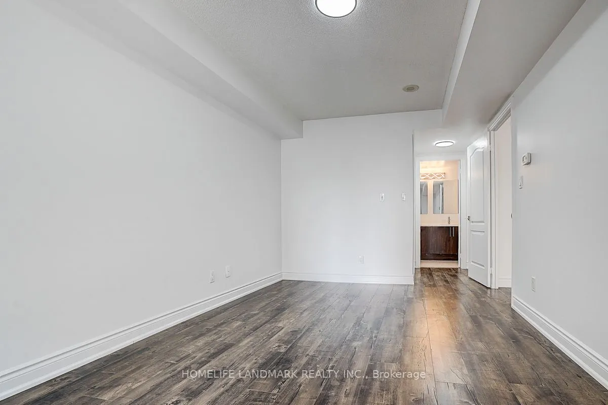 60 South Town Centre Boulevard, #516
