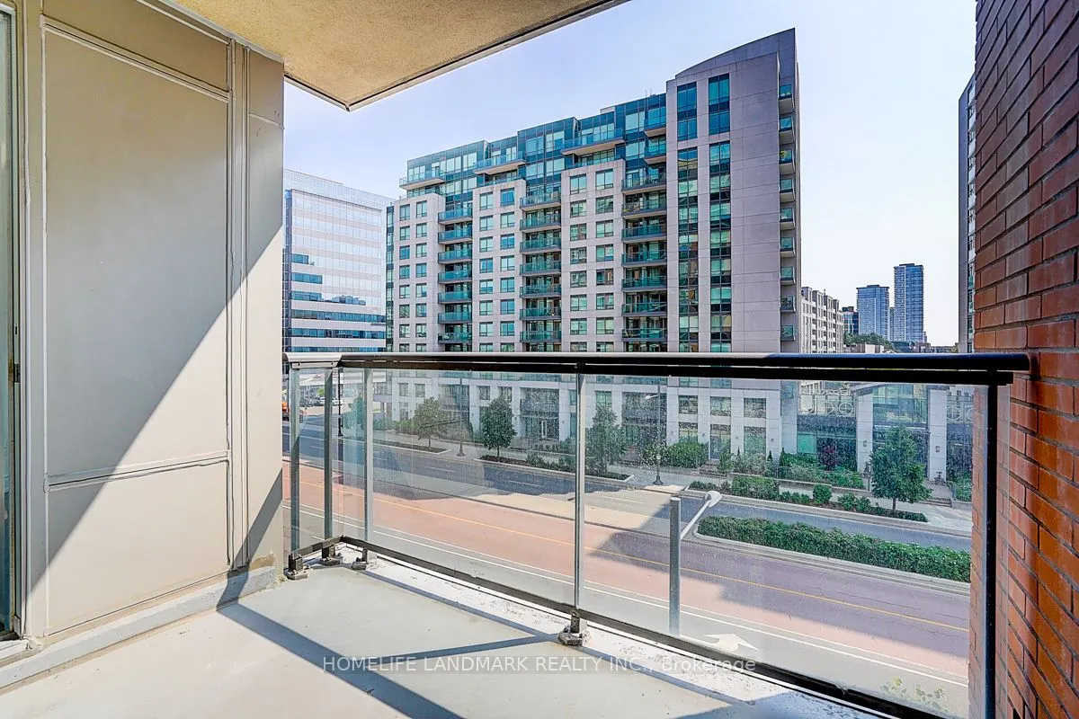 60 South Town Centre Boulevard, #516