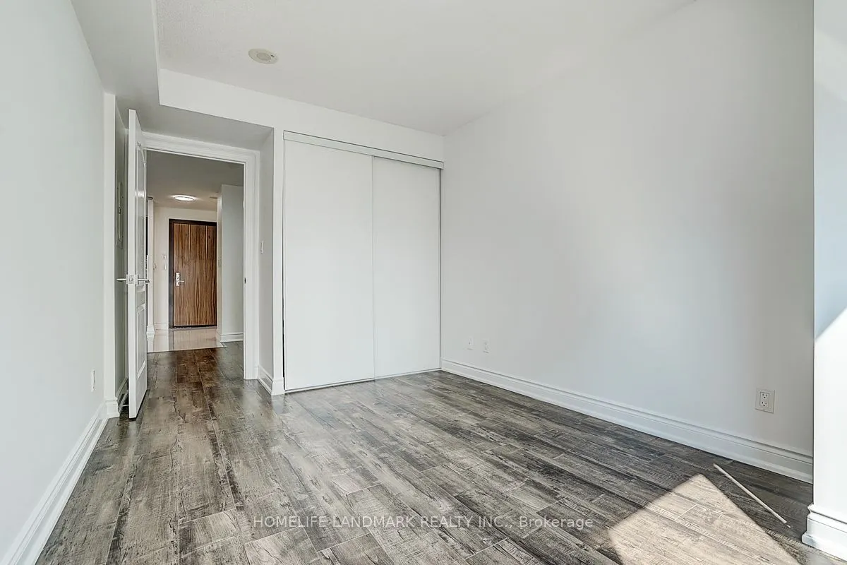 60 South Town Centre Boulevard, #516