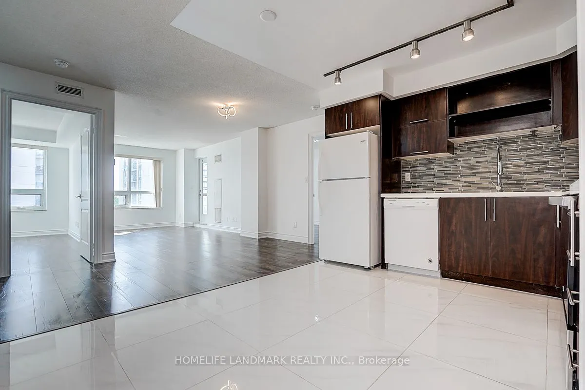 60 South Town Centre Boulevard, #516