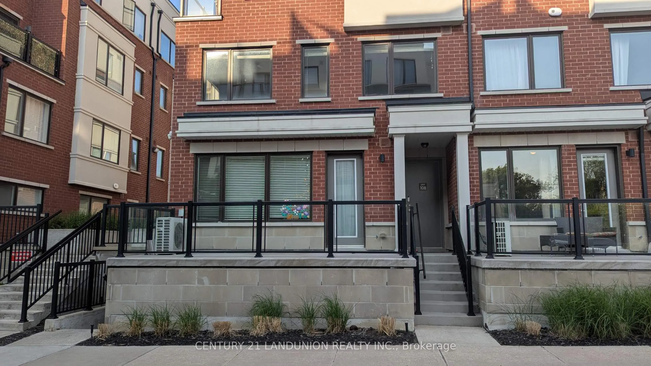 600 Alex Gardner Circle, #107
