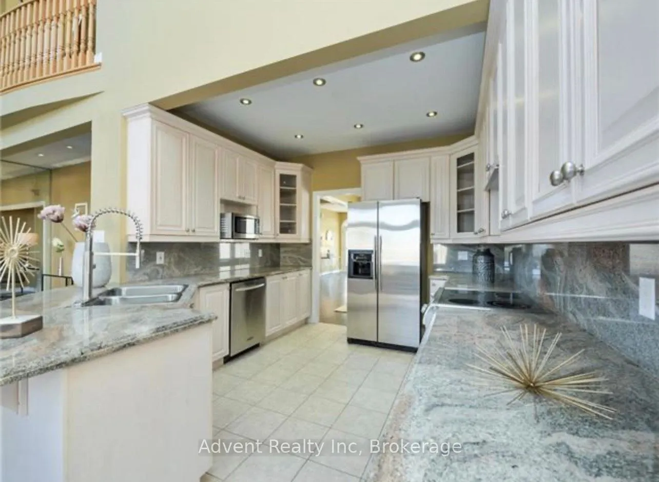 17 Warden Woods Court