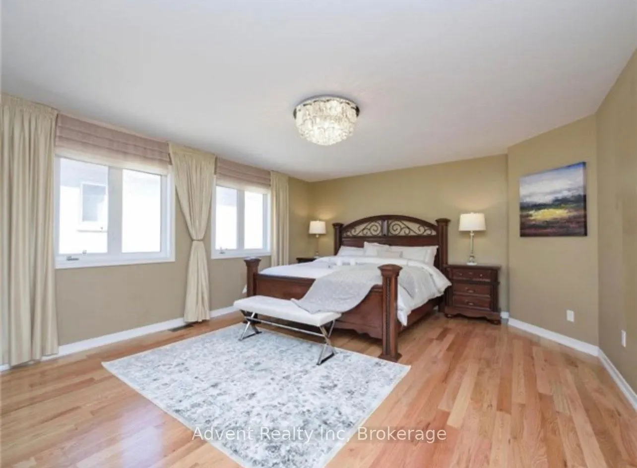 17 Warden Woods Court