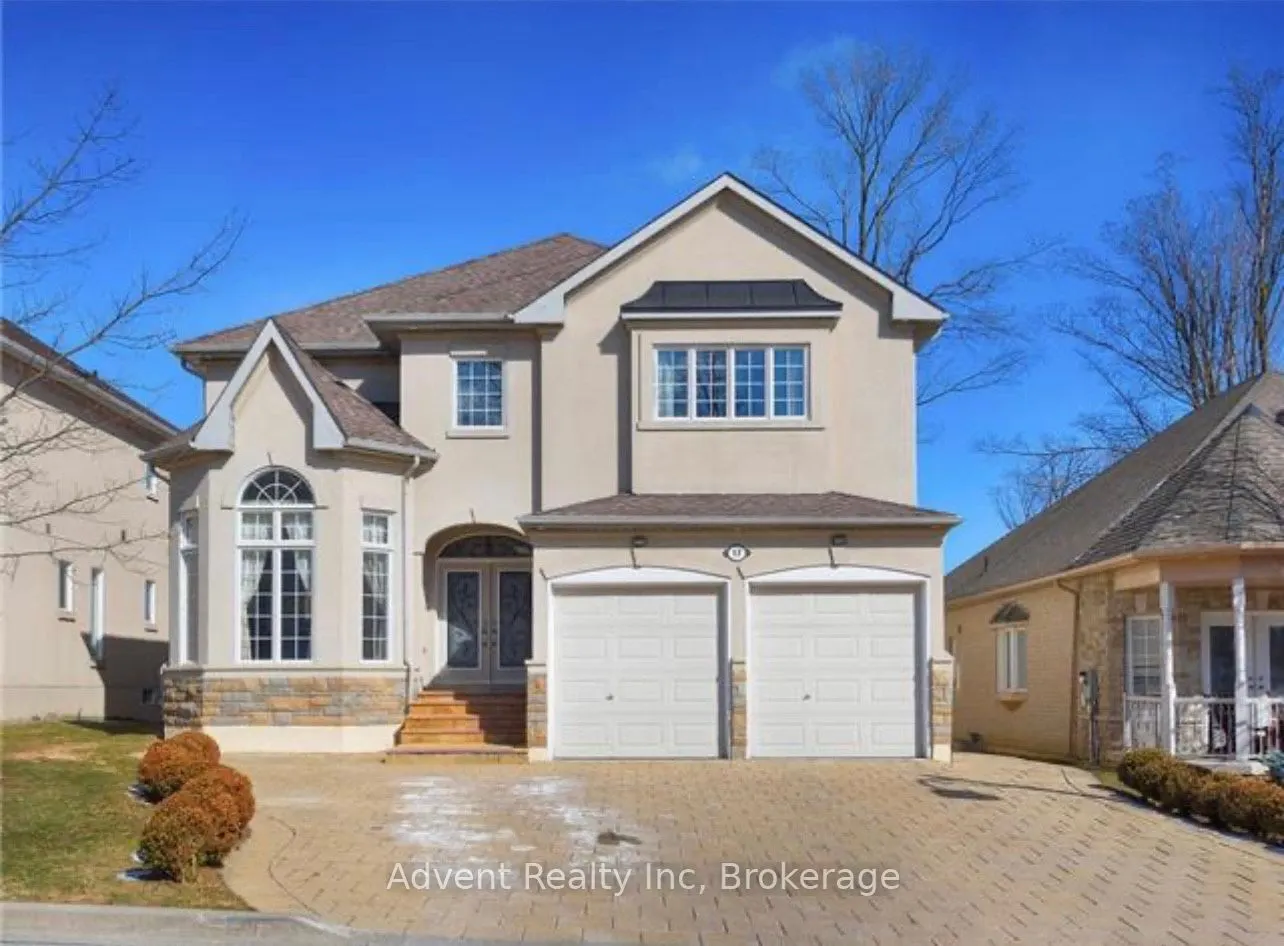 17 Warden Woods Court