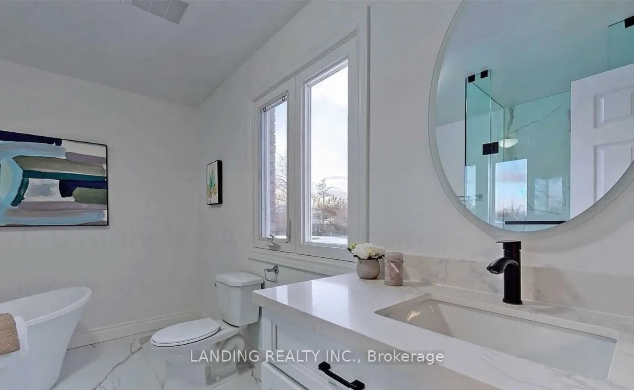 109 Highglen Avenue, #Main Floor