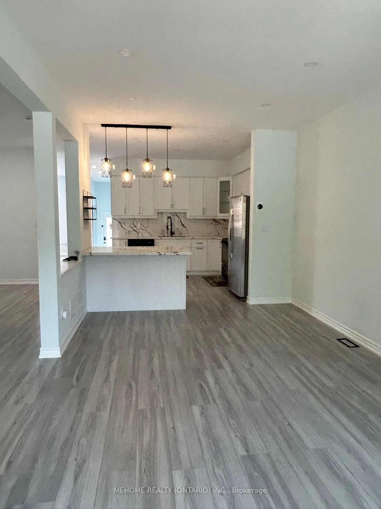 23 Pinecliff Avenue, #upper floors