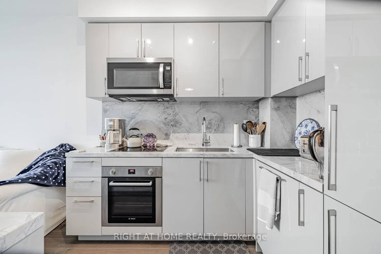 1 Grandview Avenue, #1207