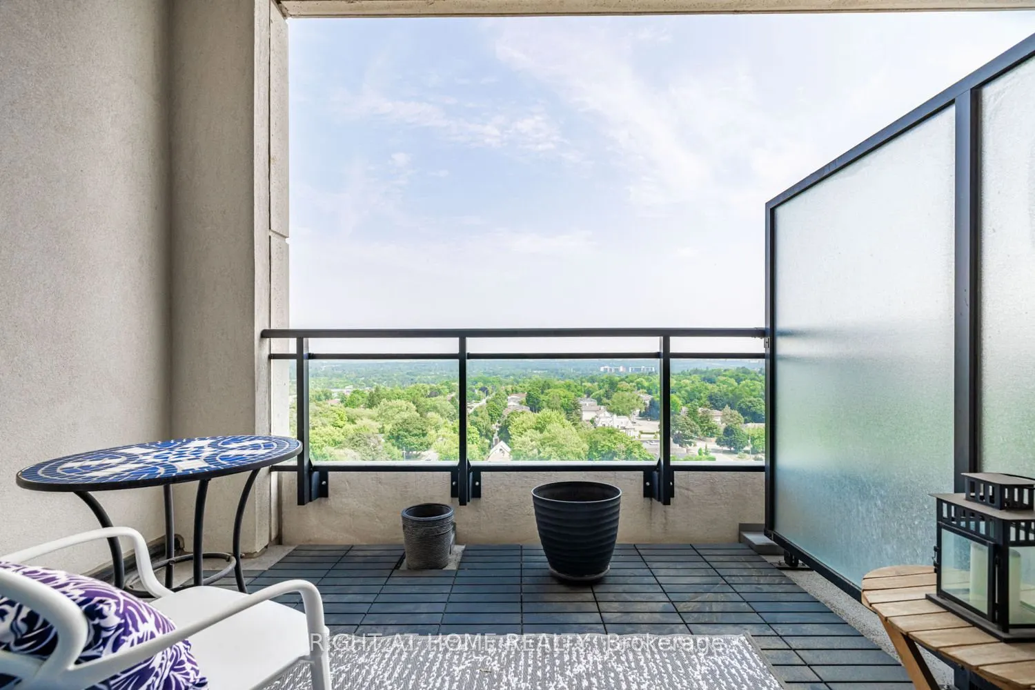 1 Grandview Avenue, #1207