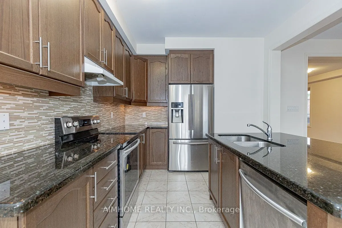 99 Chouinard Way