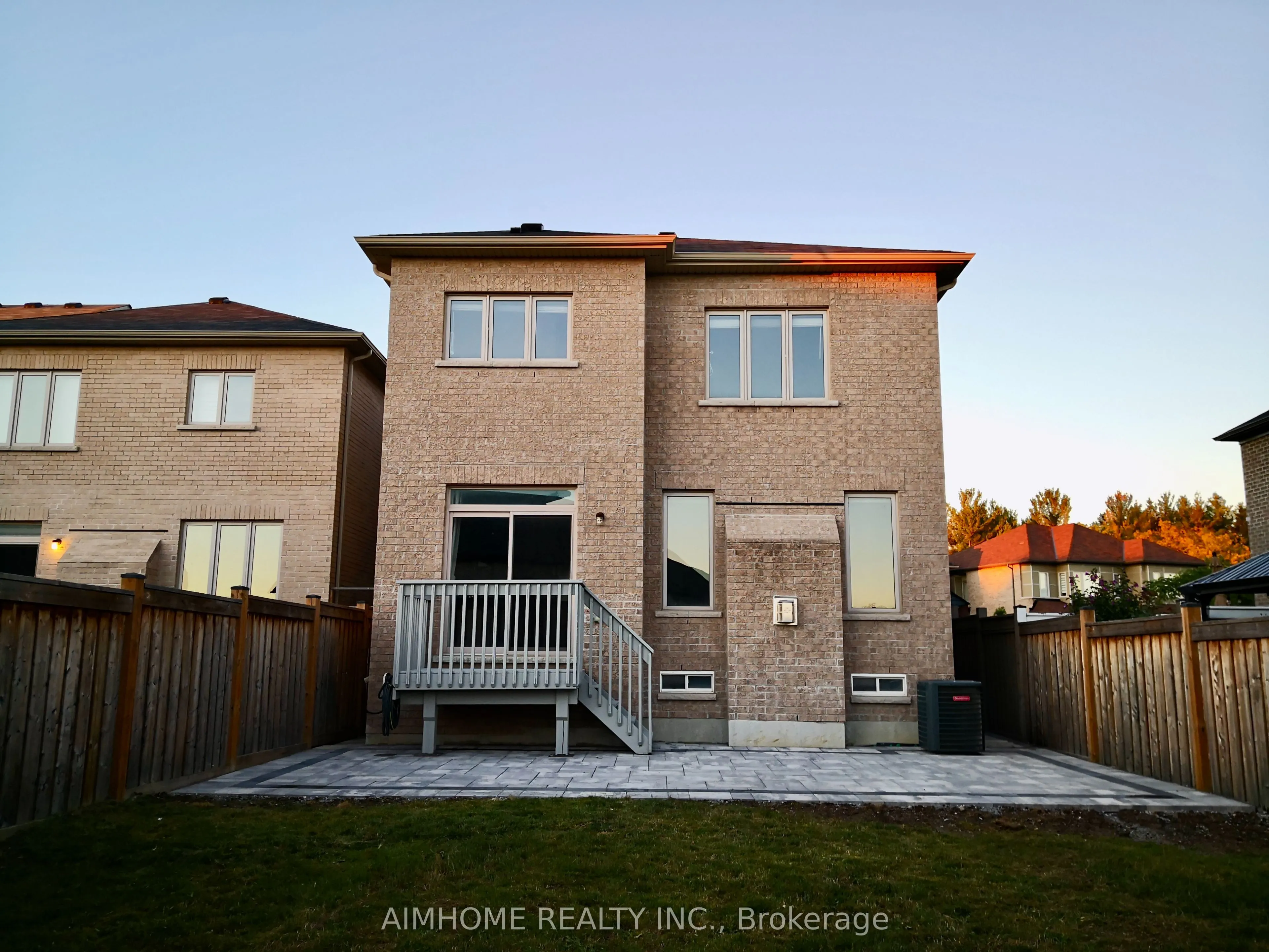 99 Chouinard Way