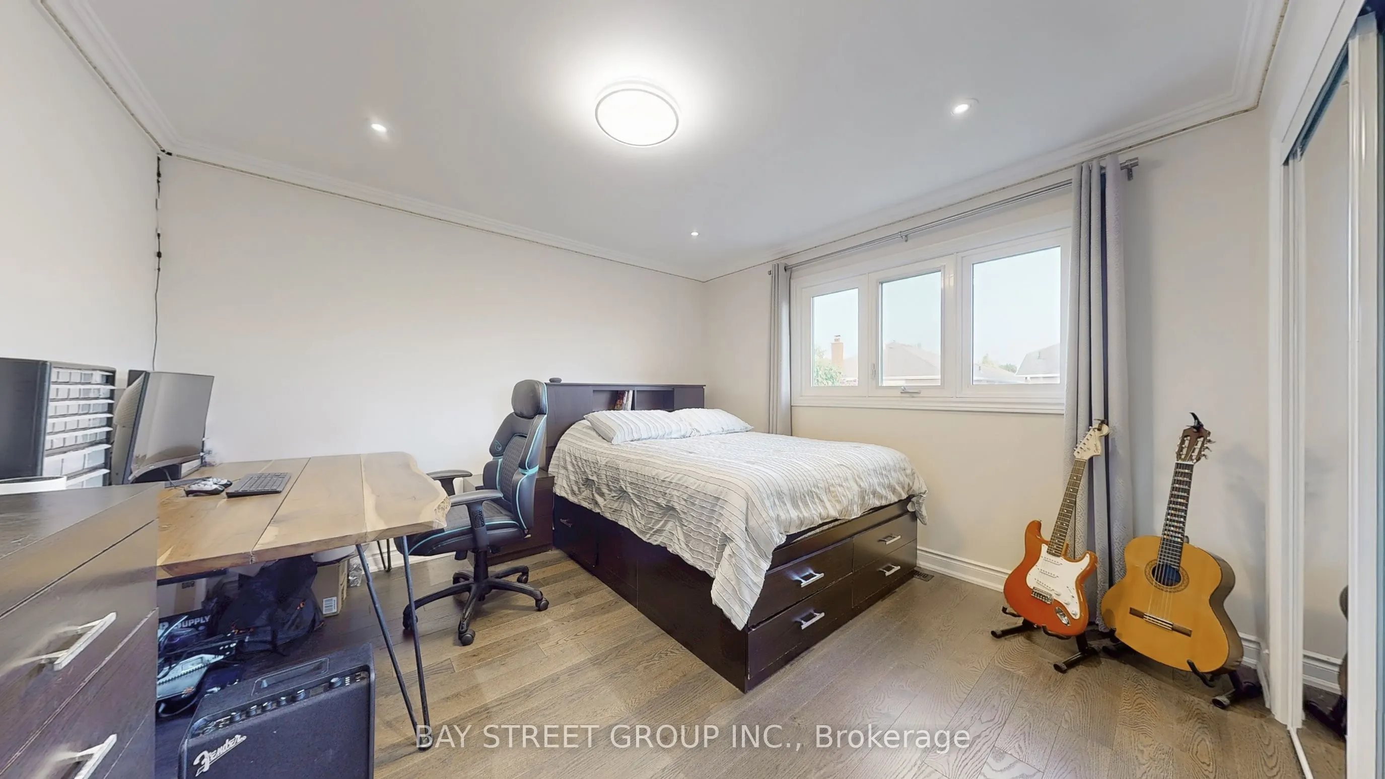 57 Whitburn Crescent