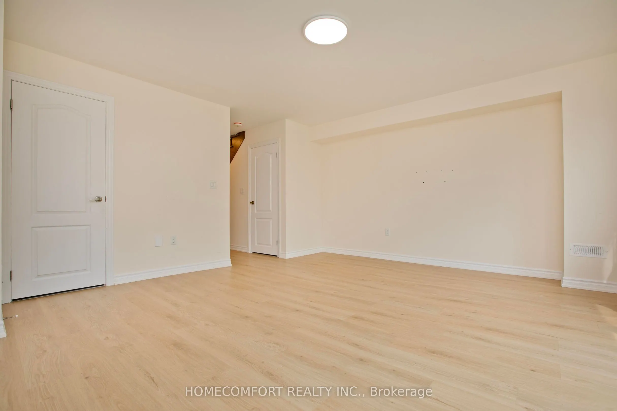 9 Milbourne Lane