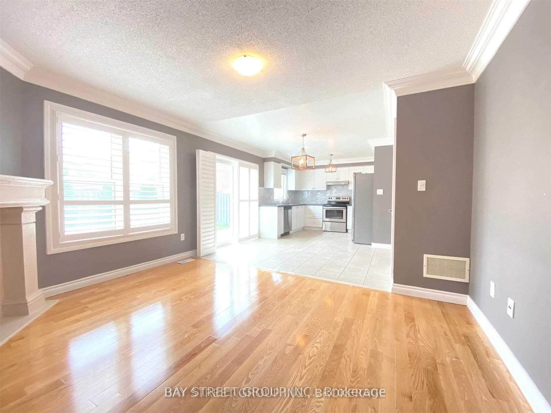 68 Hiram Johnson Road