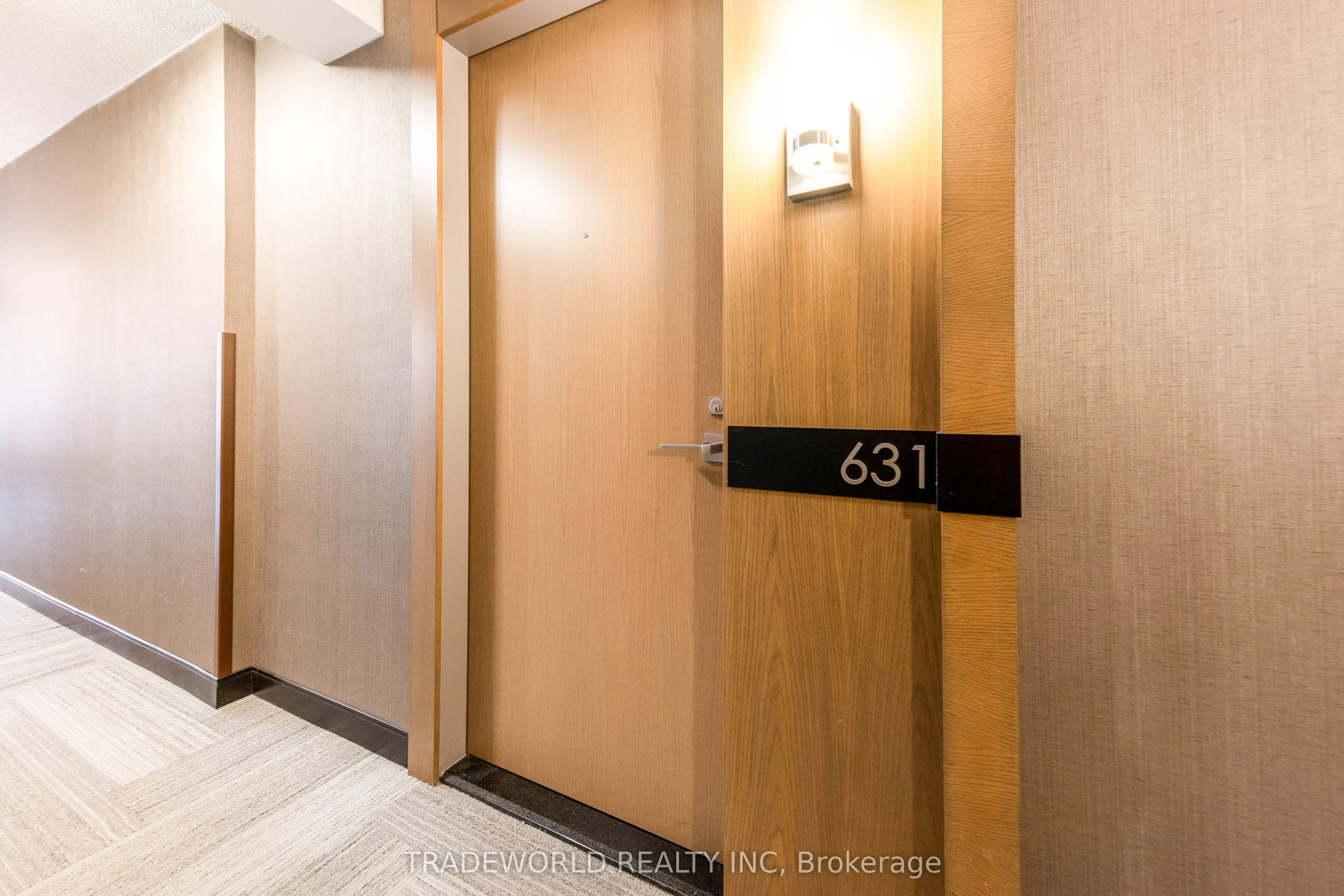 18 Uptown Drive, #631