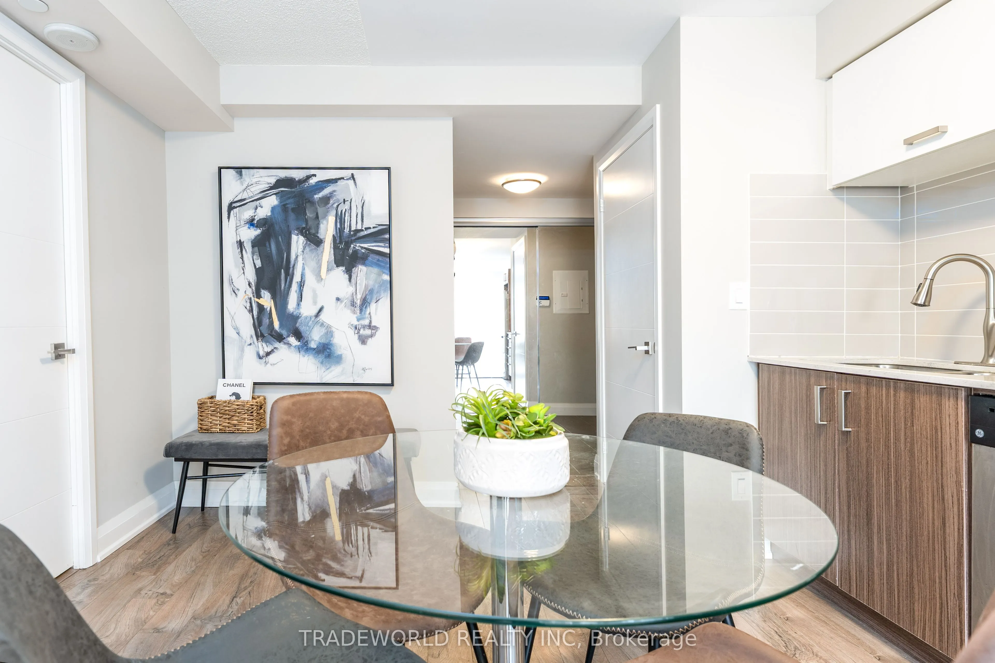 18 Uptown Drive, #631