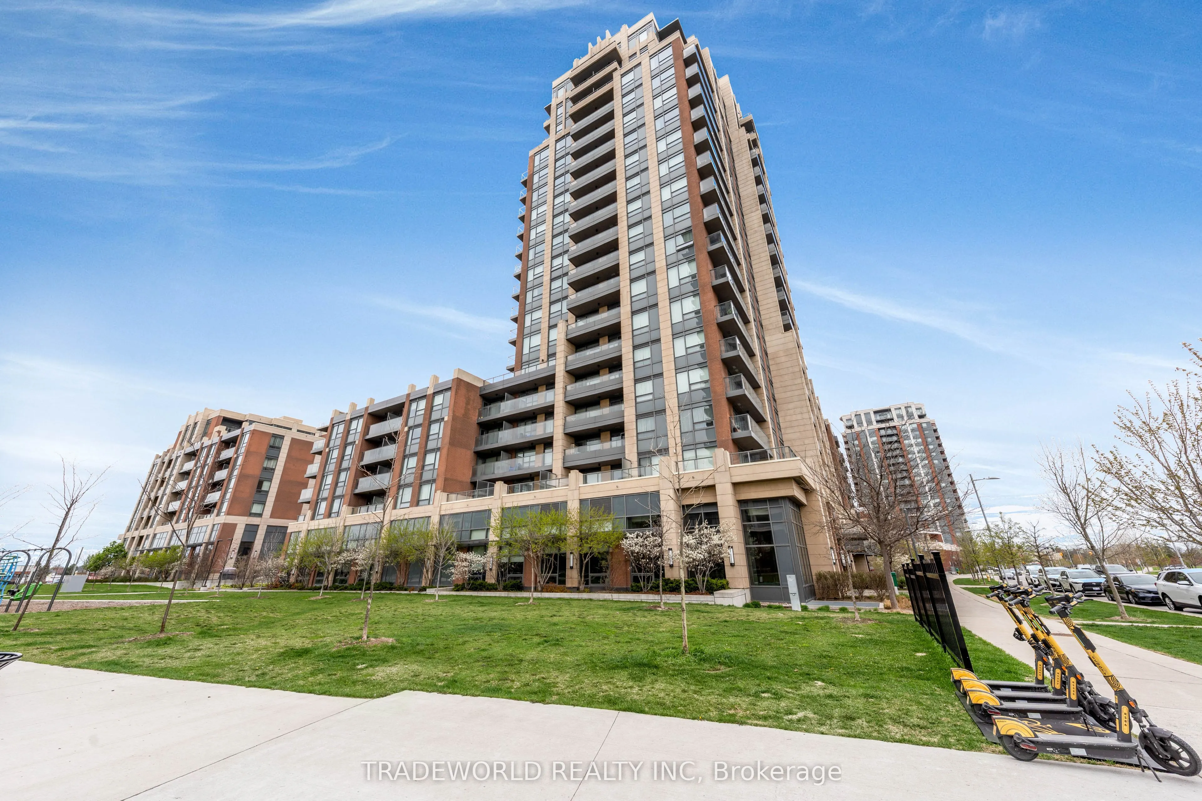 18 Uptown Drive, #631