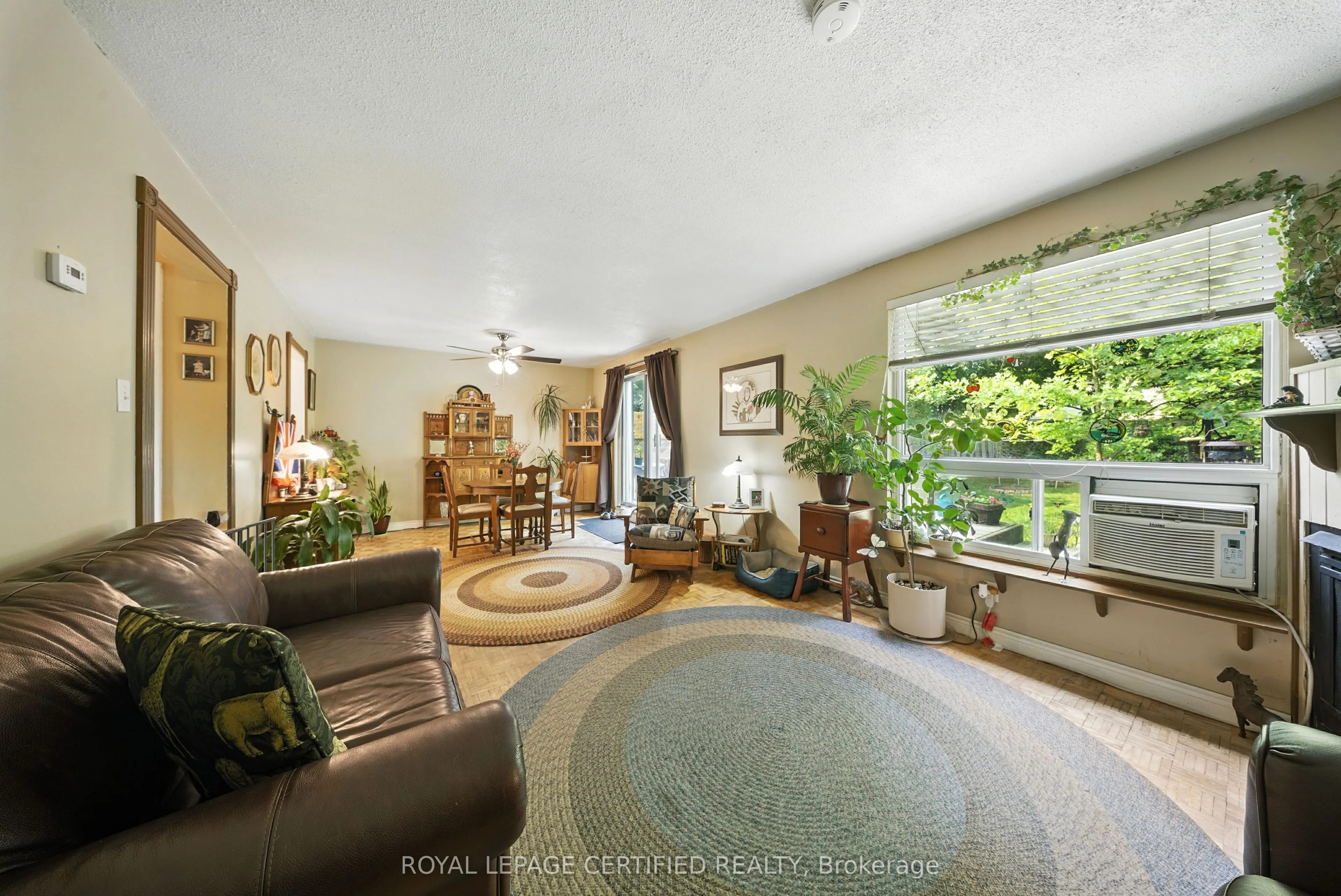 386 Handley Crescent