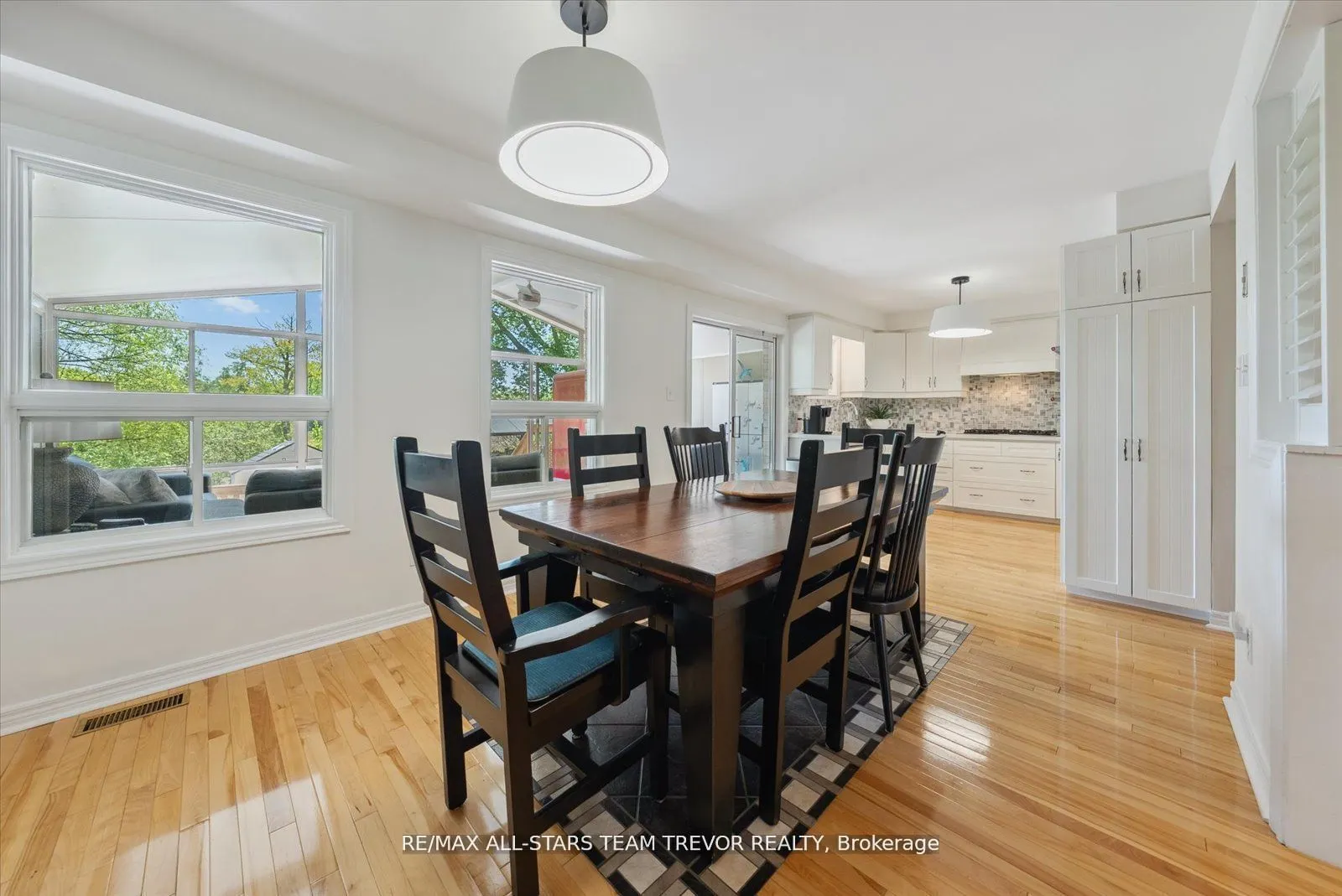 31 Riveredge Drive