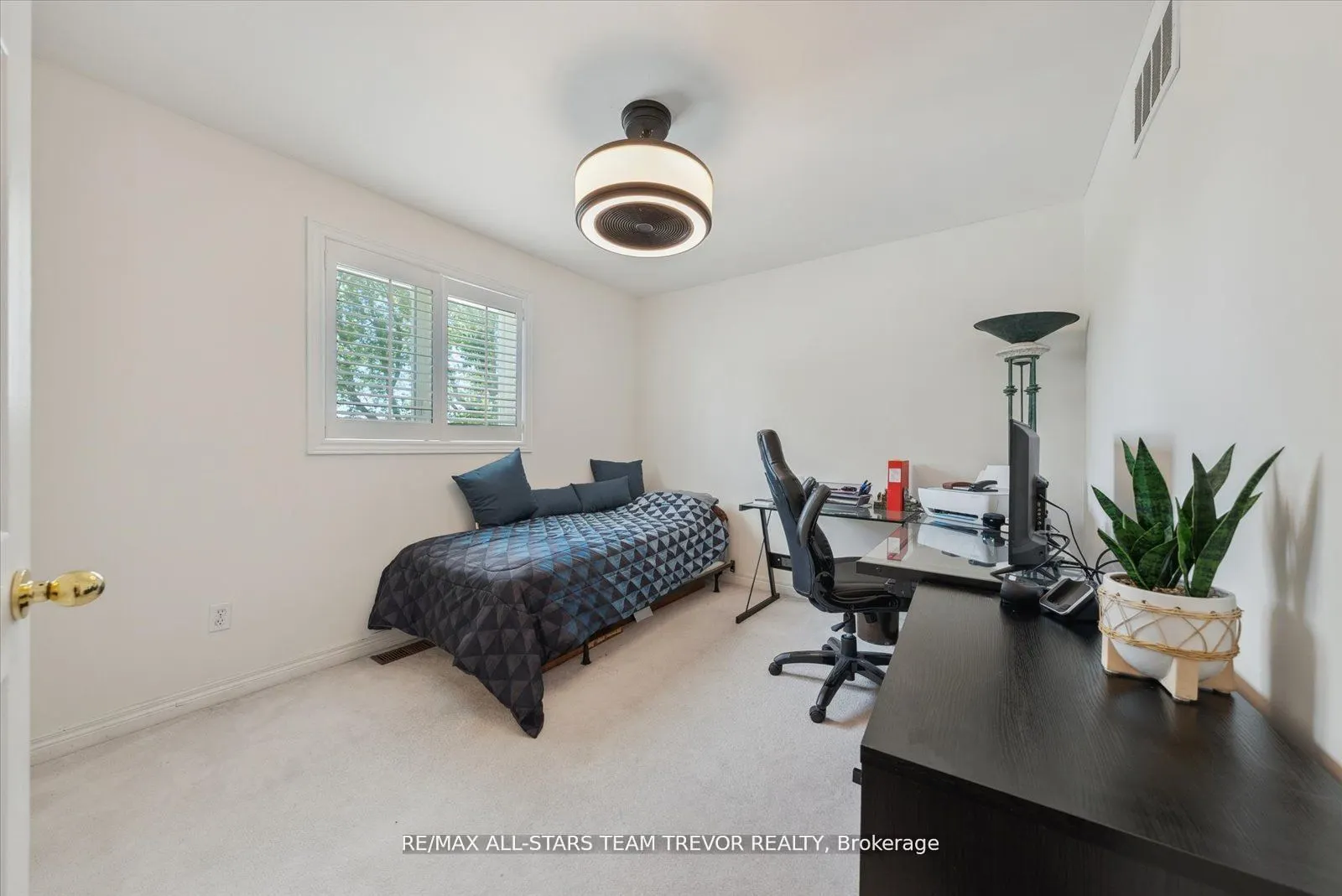 31 Riveredge Drive