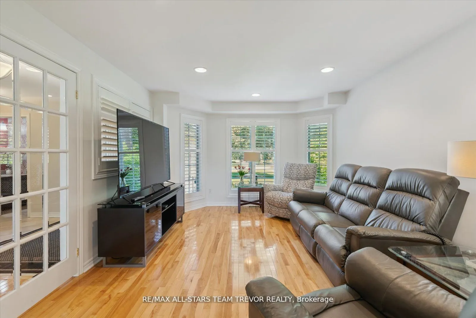 31 Riveredge Drive