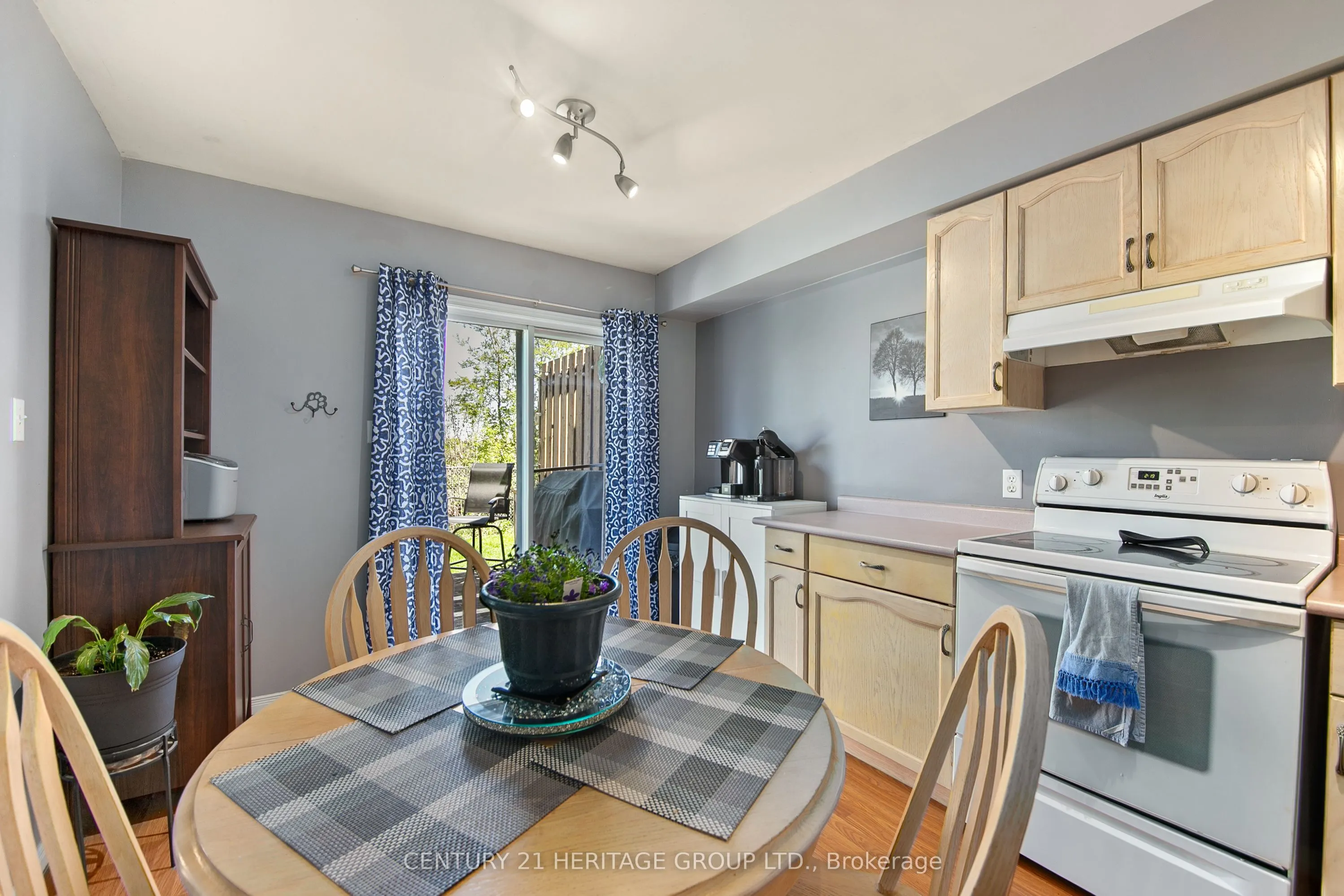 49 Riverley Lane E, #6