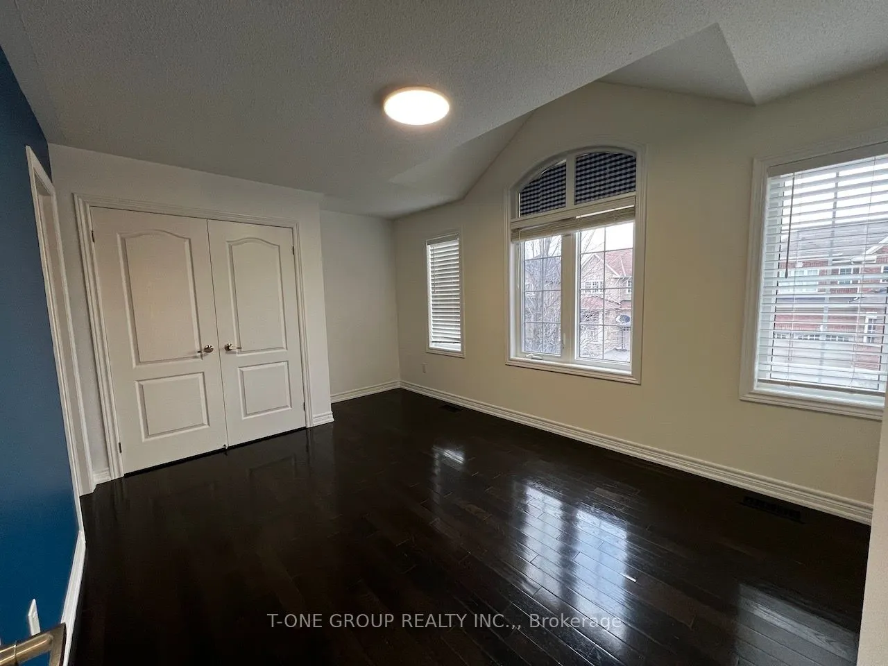 1 Timna Crescent