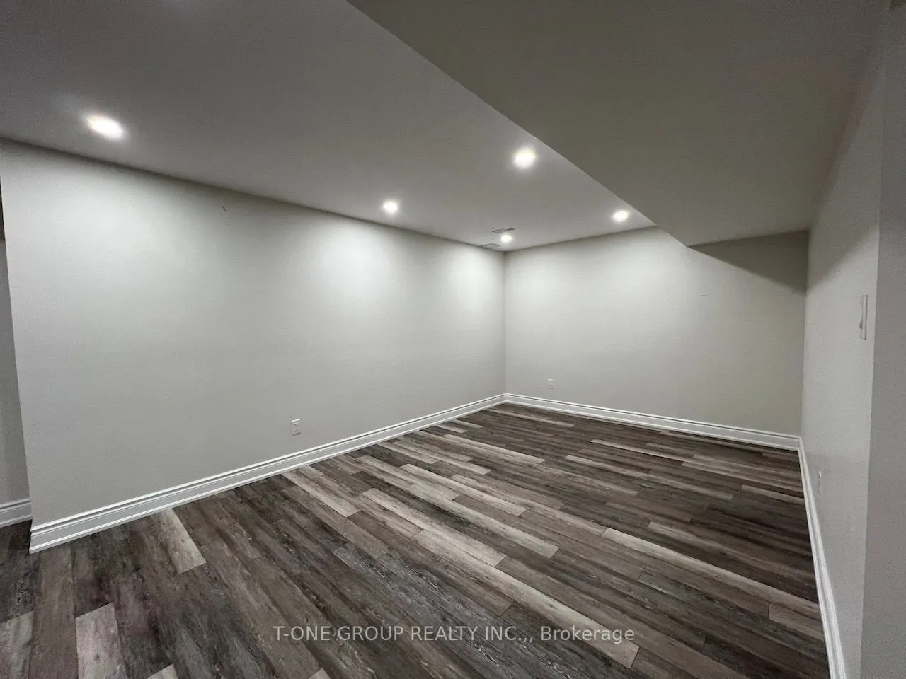 1 Timna Crescent