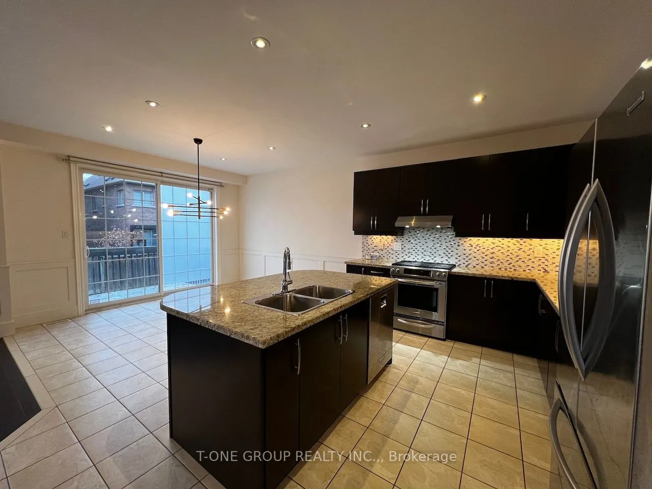 1 Timna Crescent