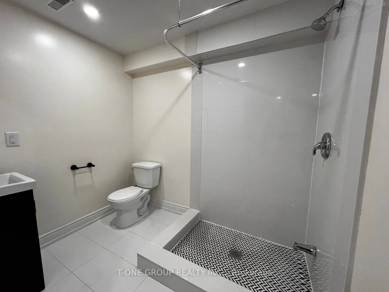 1 Timna Crescent