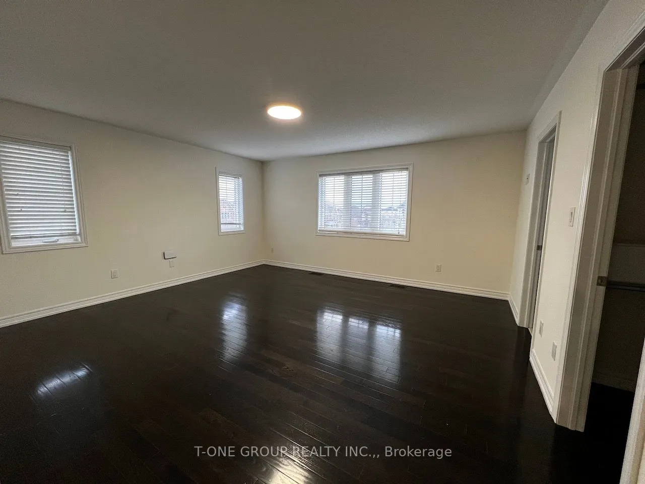 1 Timna Crescent