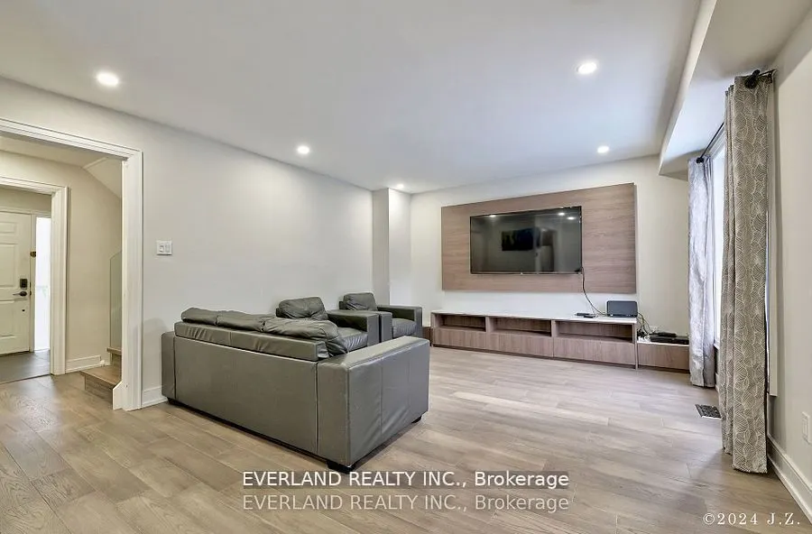 106 Wesley Street