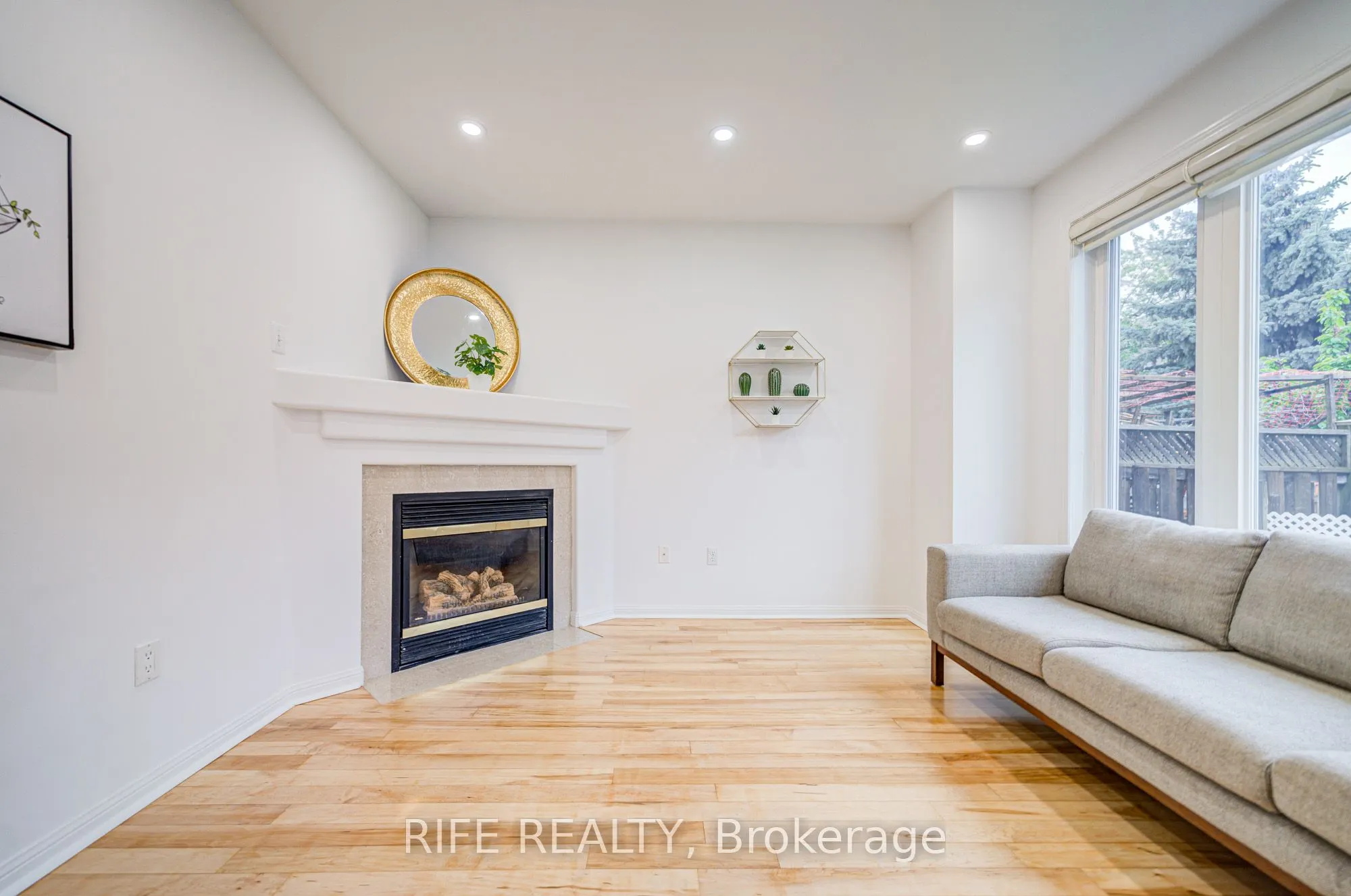 613 William Berczy Boulevard