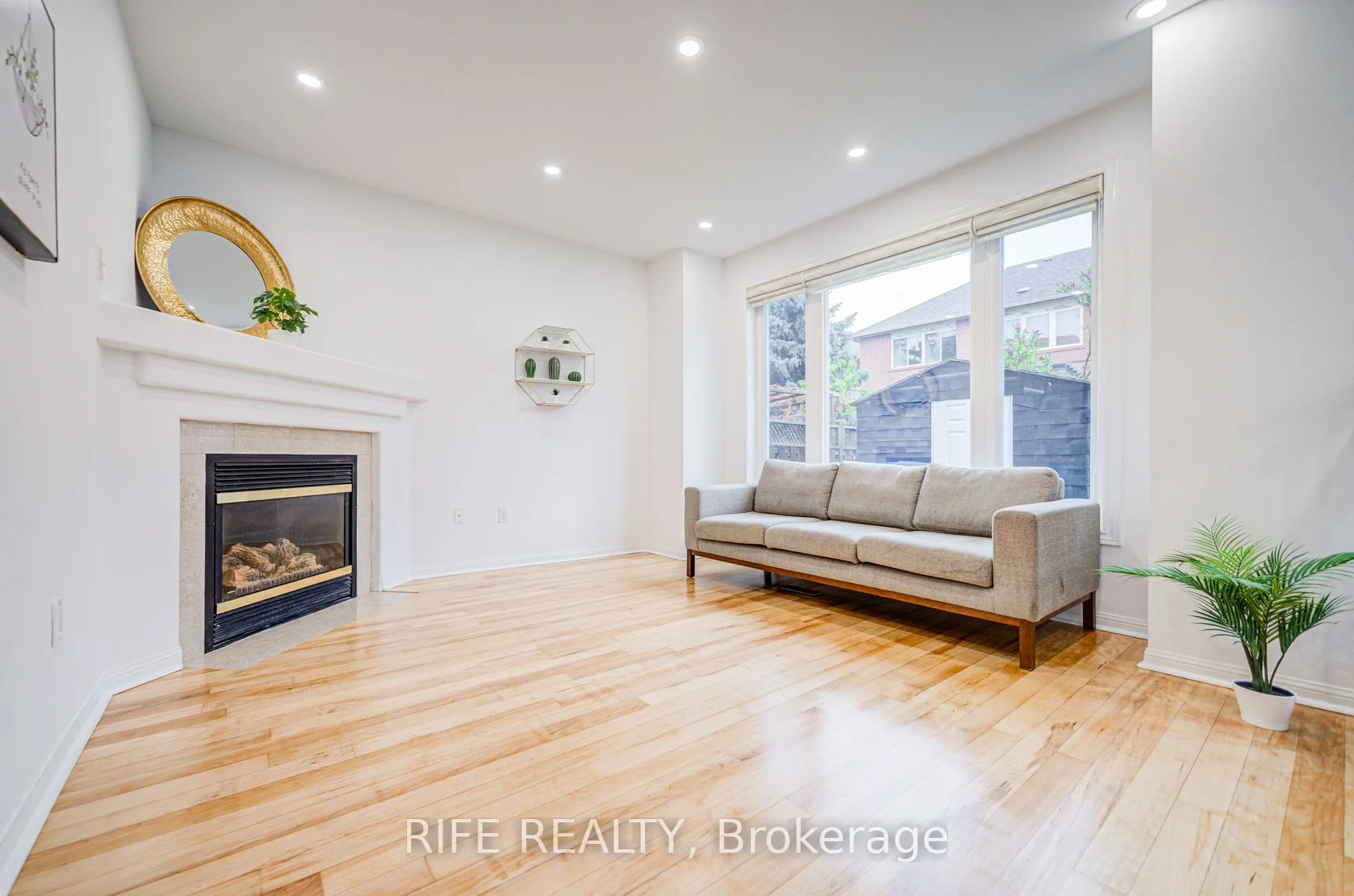 613 William Berczy Boulevard