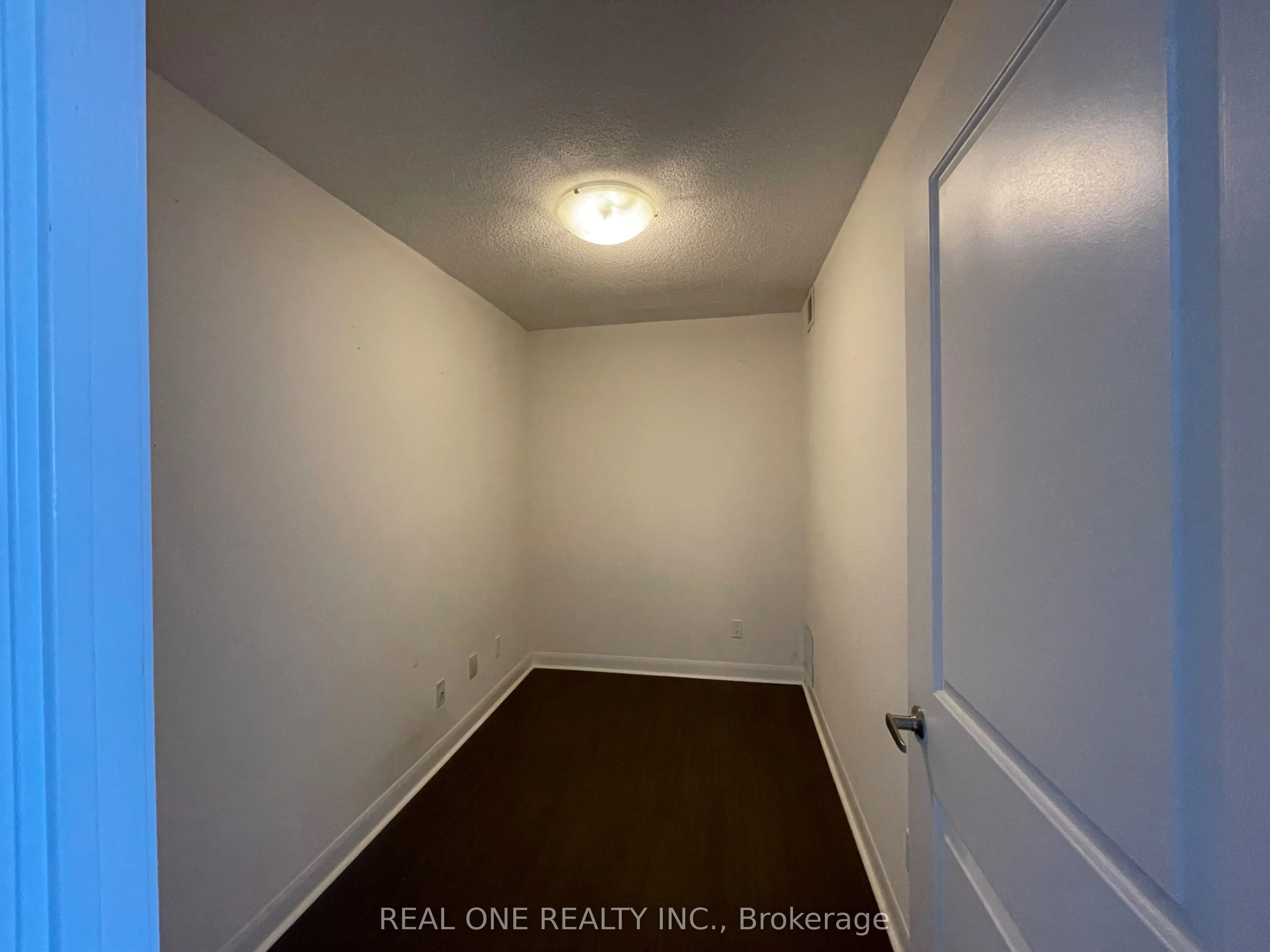 75 Norman Bethune Avenue, #814