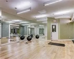 75 Norman Bethune Avenue, #814