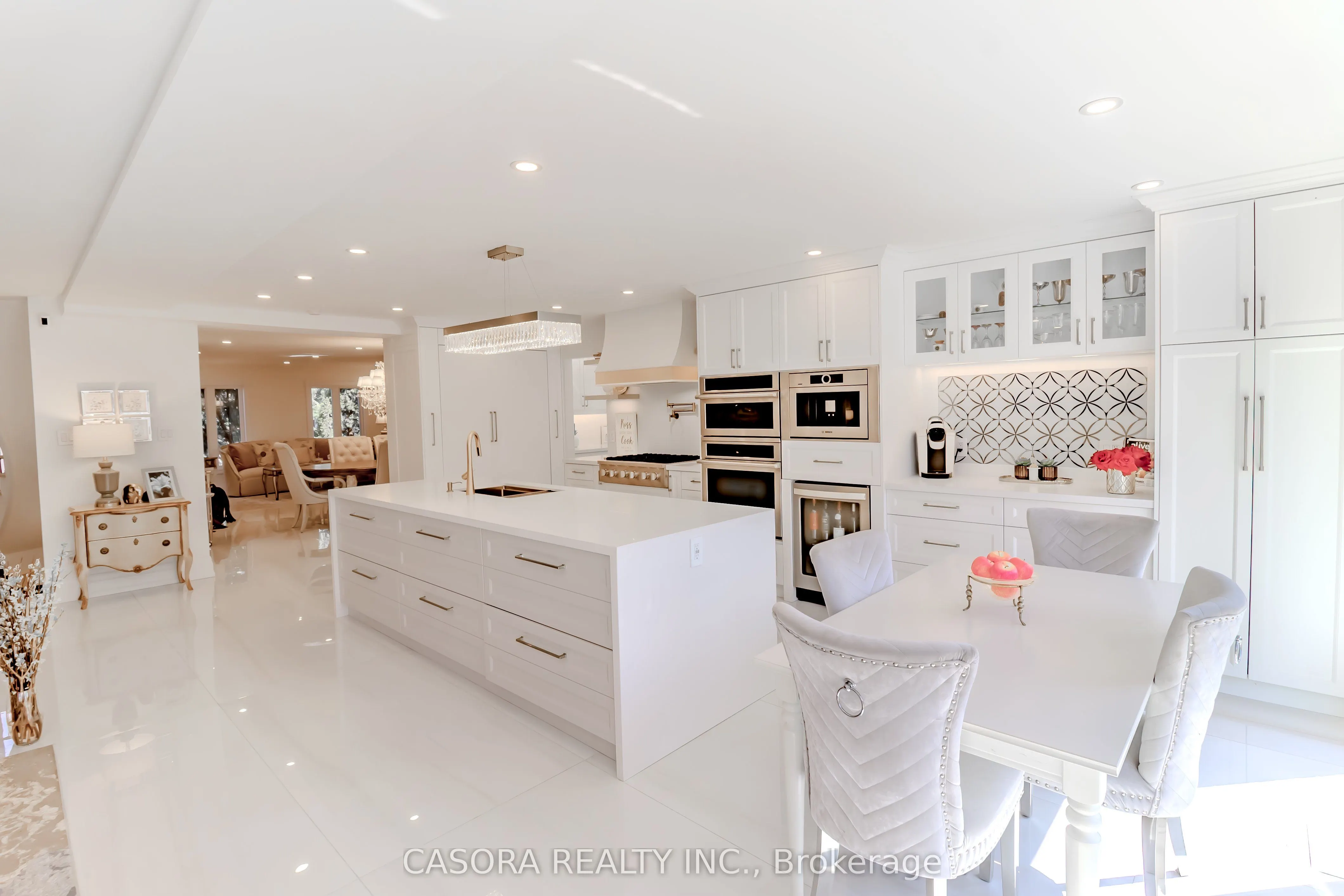 2A Chiltern Hill