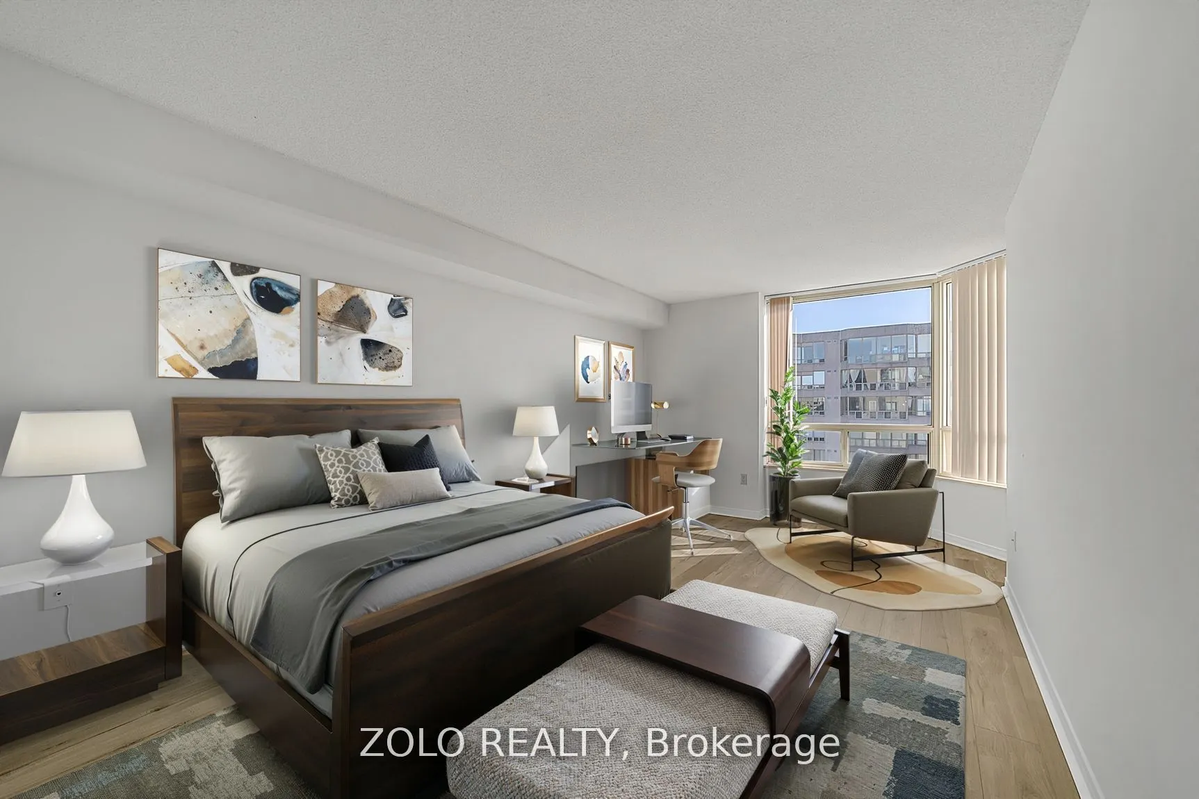 309 Major Mackenzie Drive E, #819