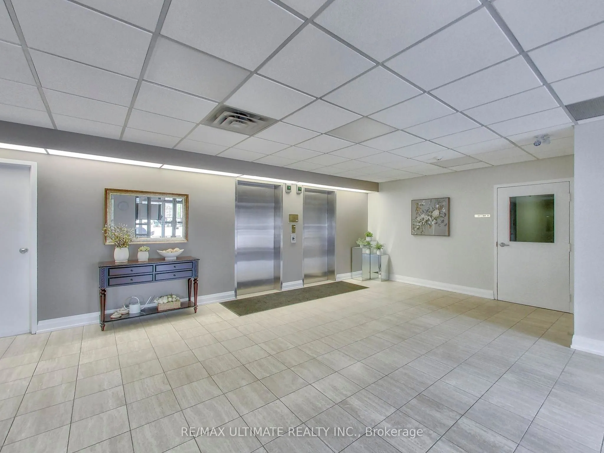 30 Wilson Street, #101