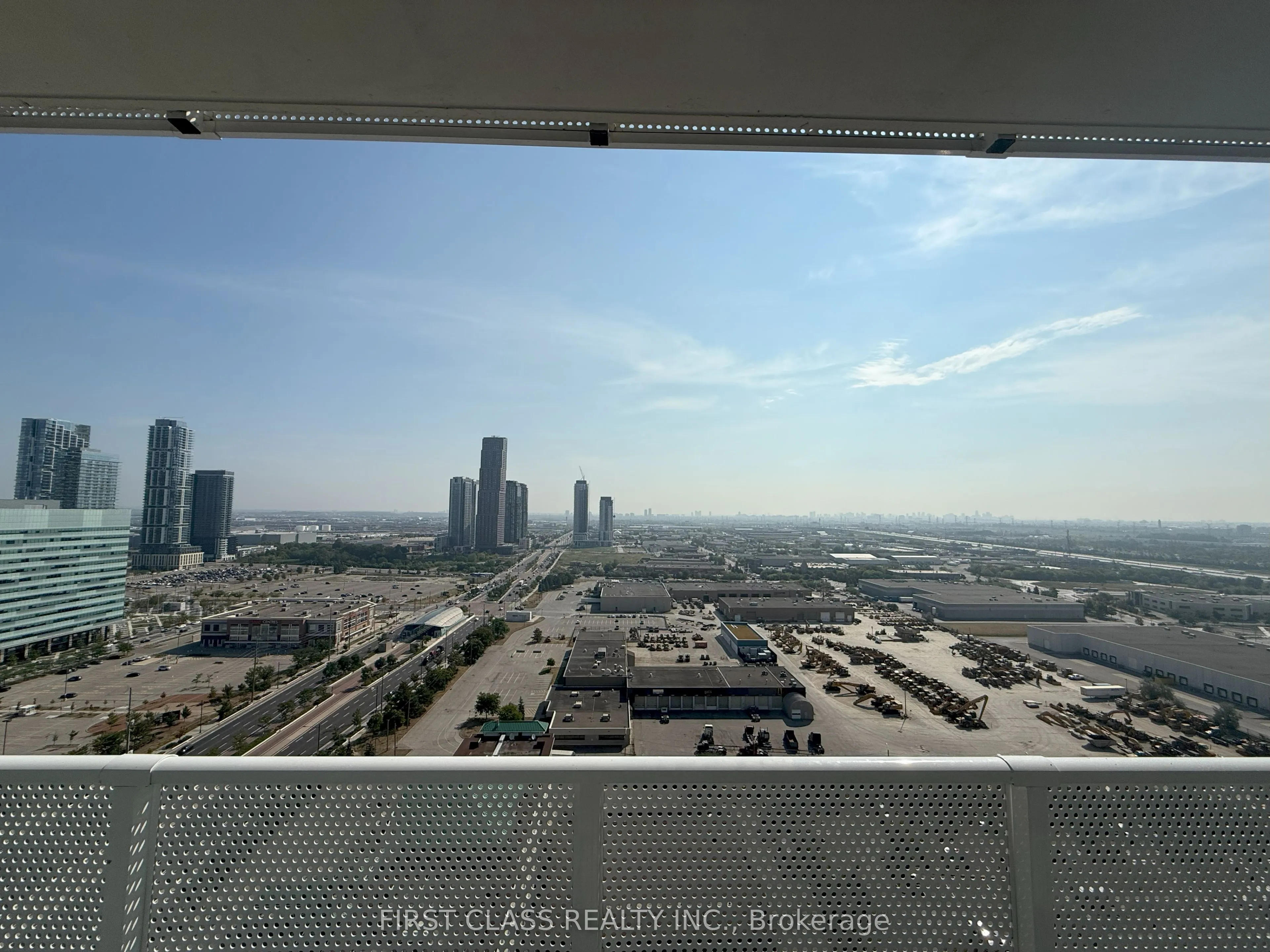 28 Interchange Way, #2807